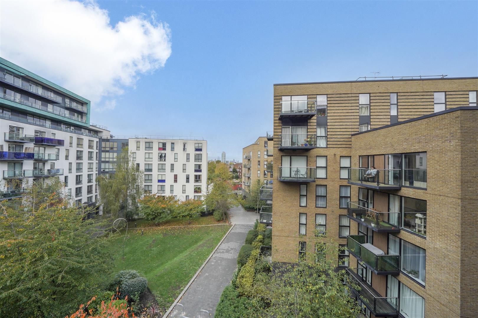 2 bed flat for sale in Conington Road, London  - Property Image 7