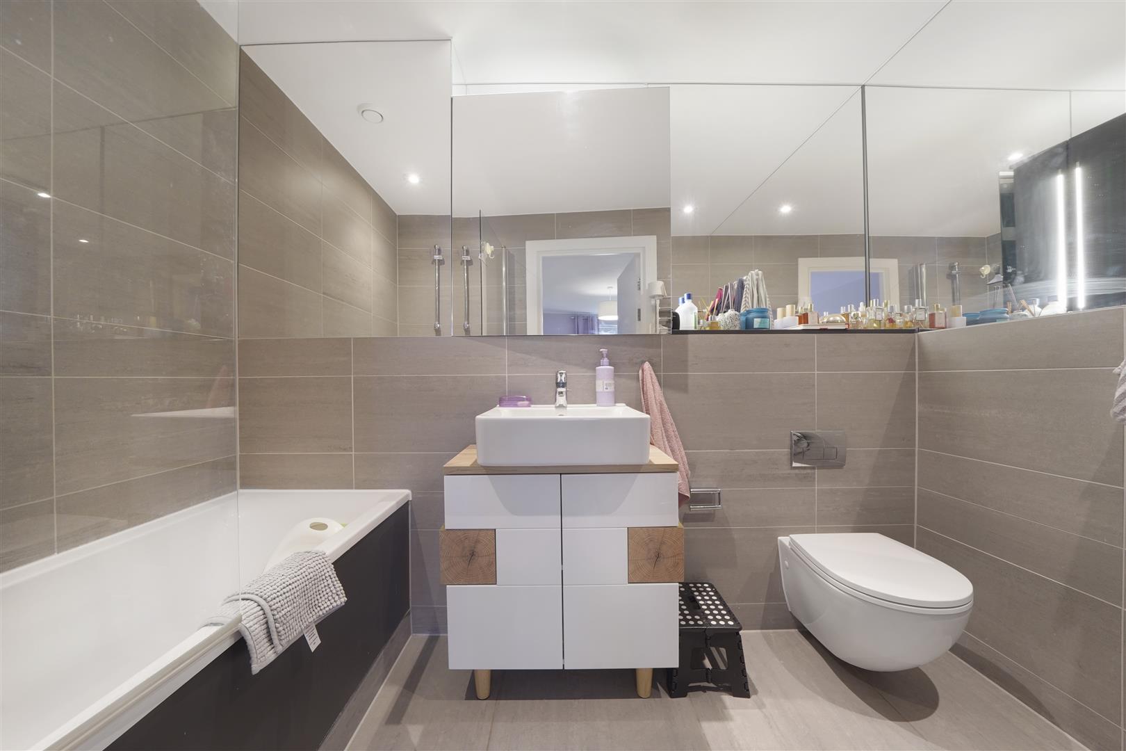 2 bed flat for sale in Conington Road, London 8