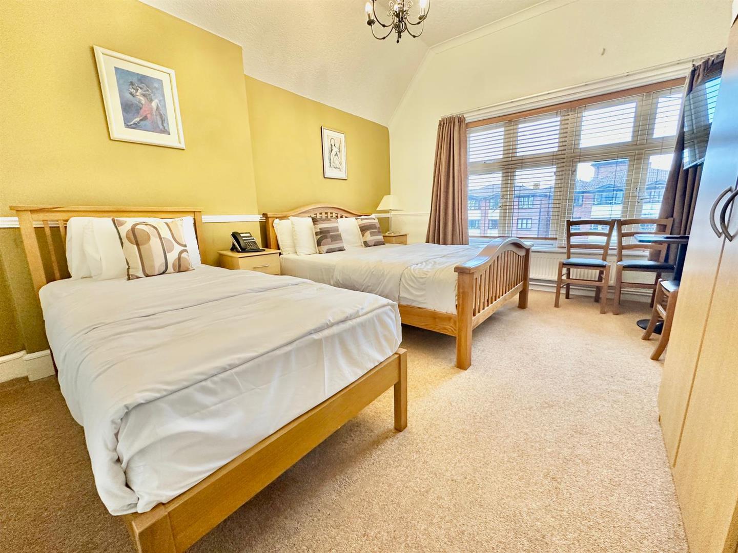 1 bed house share to rent in Widmore Road, Bromley  - Property Image 2