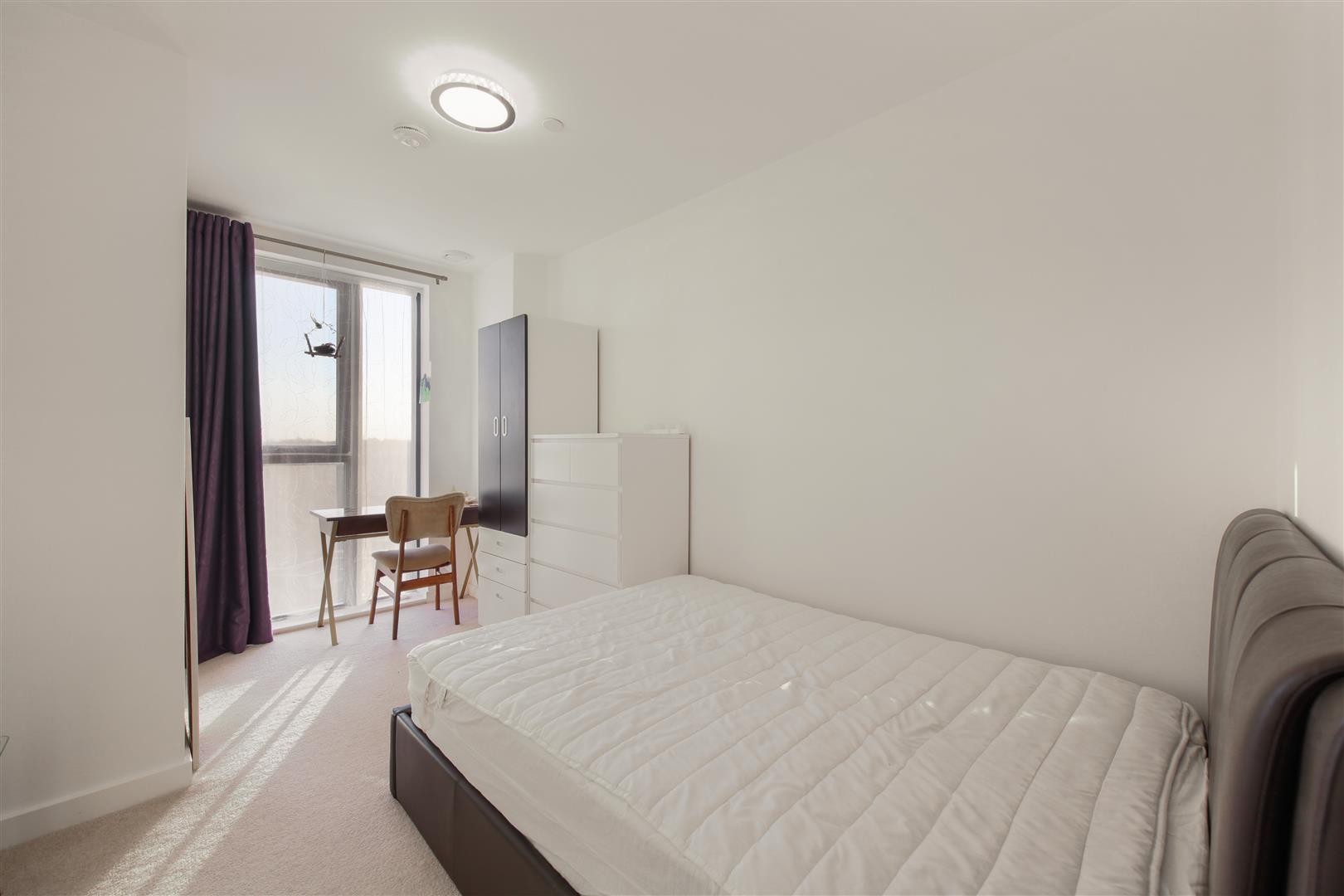 2 bed flat for sale in Larkwood Avenue, London 11