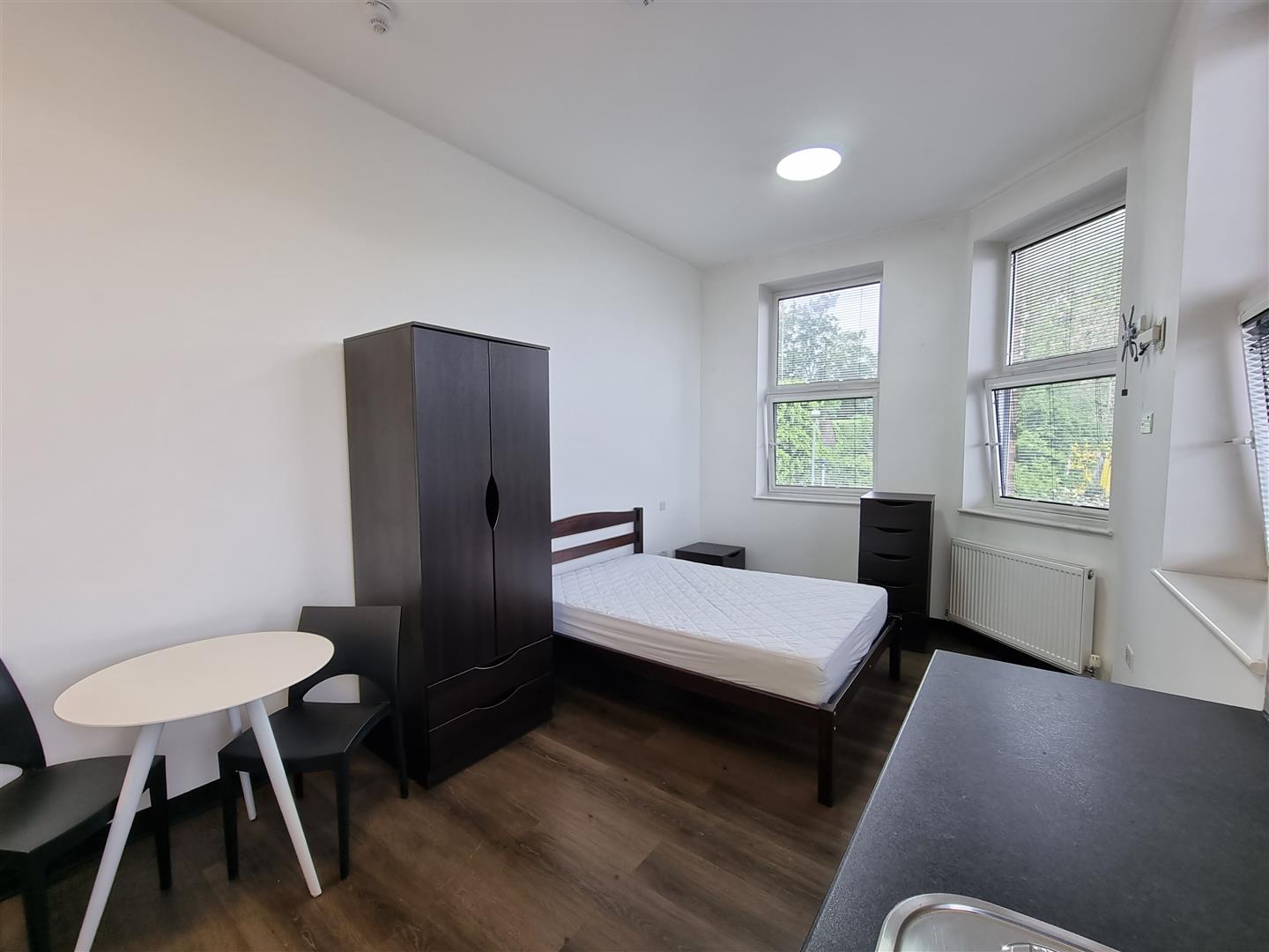 1 bed house share to rent in Parish Lane, London - Property Image 1