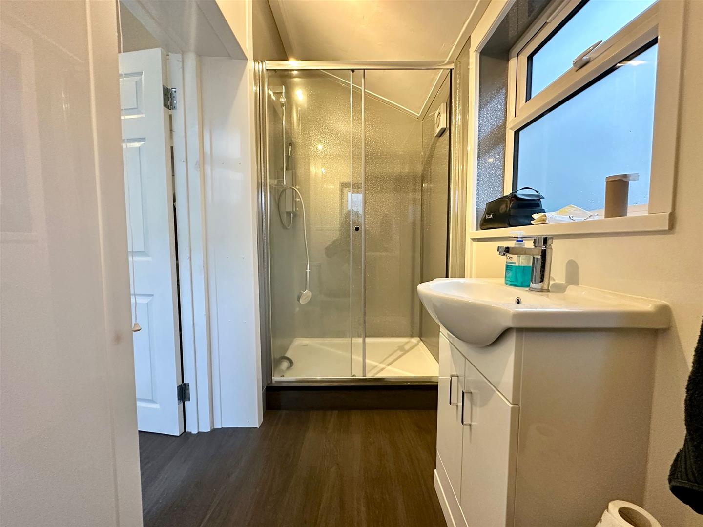 6 bed house to rent in Lee High Road, London  - Property Image 4