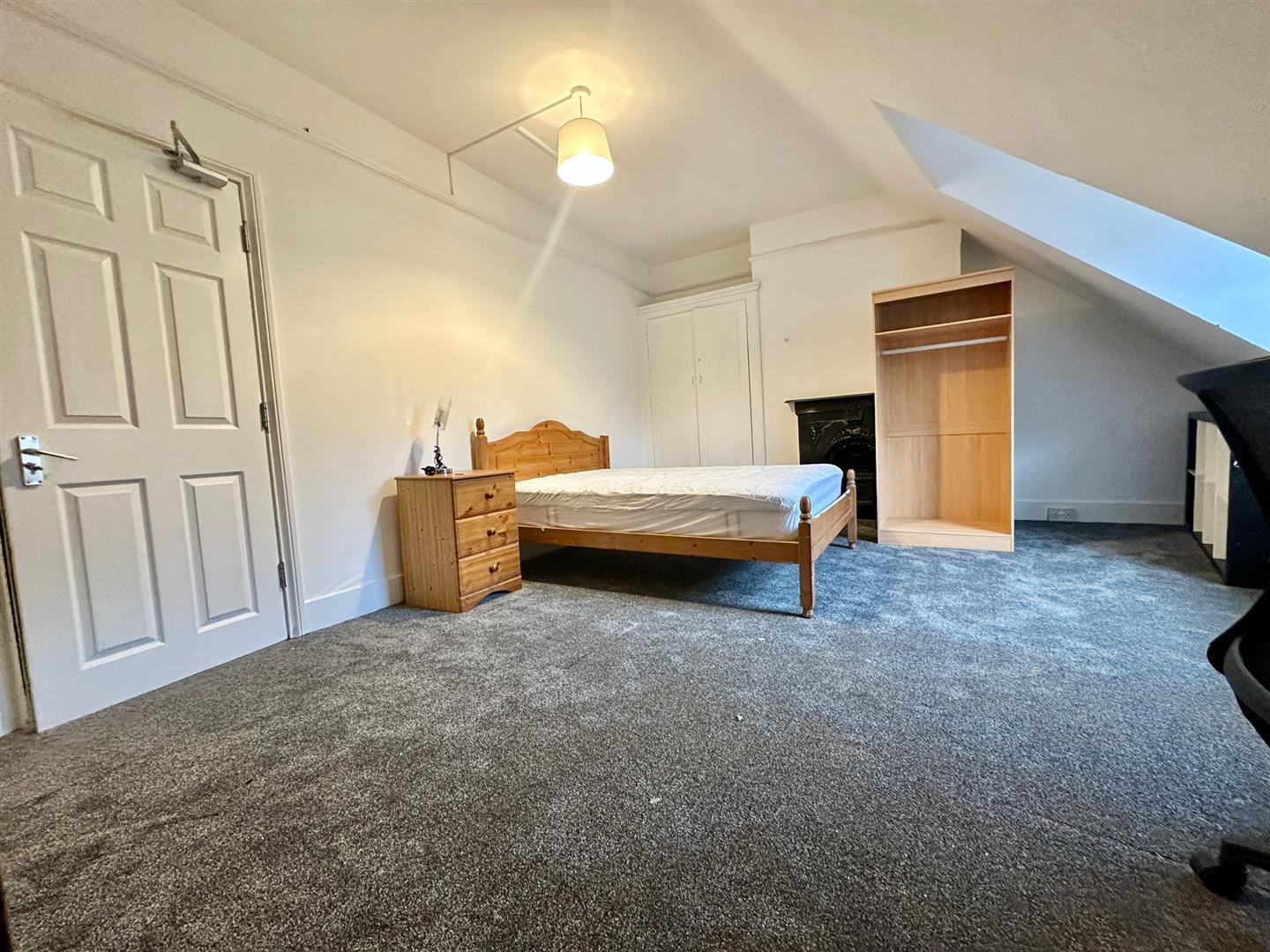 6 bed house to rent in Lee High Road, London  - Property Image 6