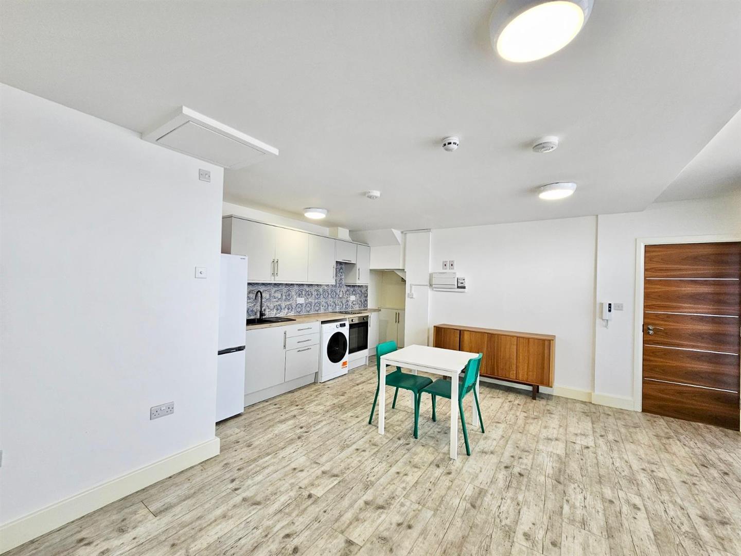 1 bed flat to rent in Woolwich Road, London 1
