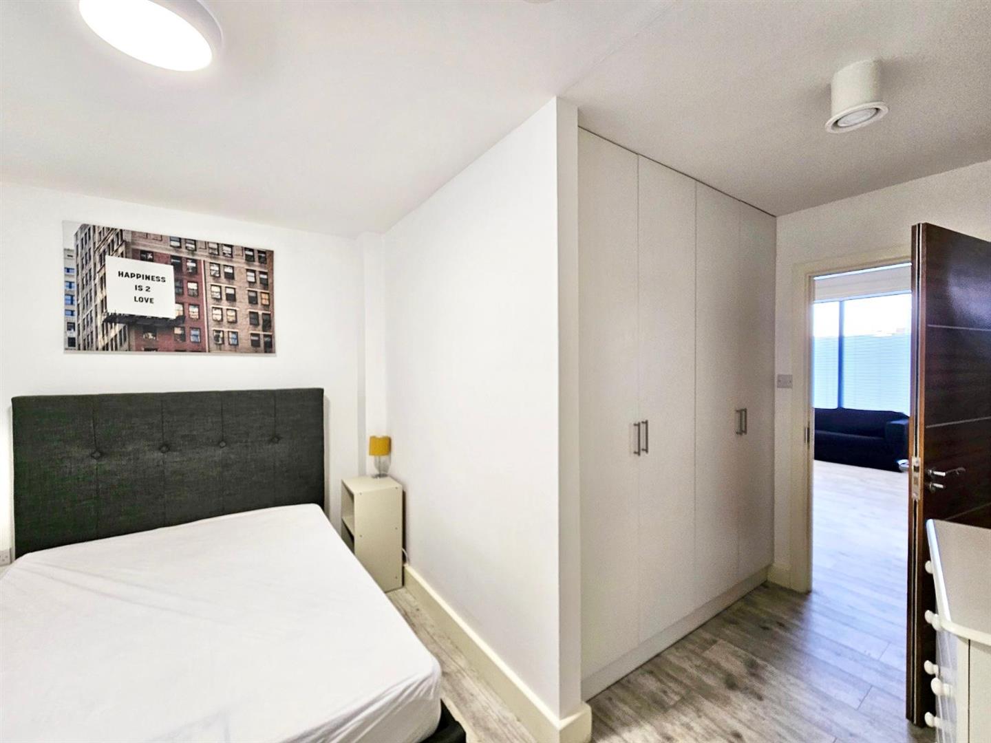 1 bed flat to rent in Woolwich Road, London  - Property Image 3