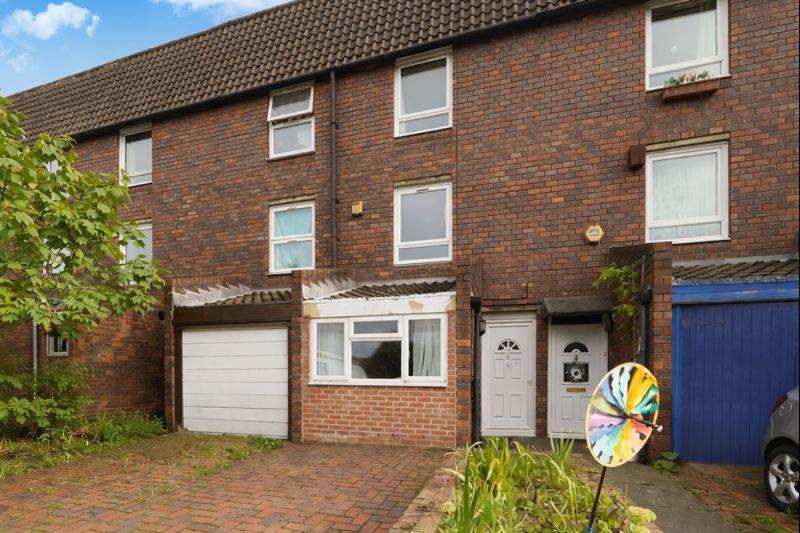 House to rent in Slaithwaite Road, London 1