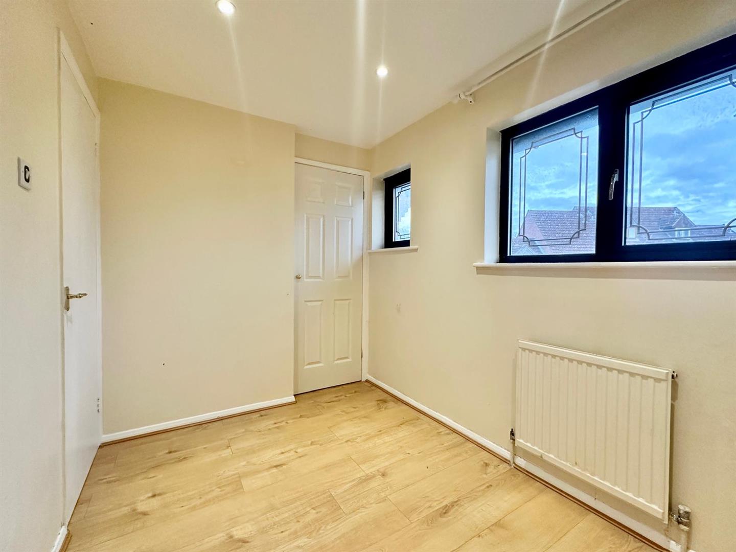 2 bed house for sale in Nickelby Close, London 5