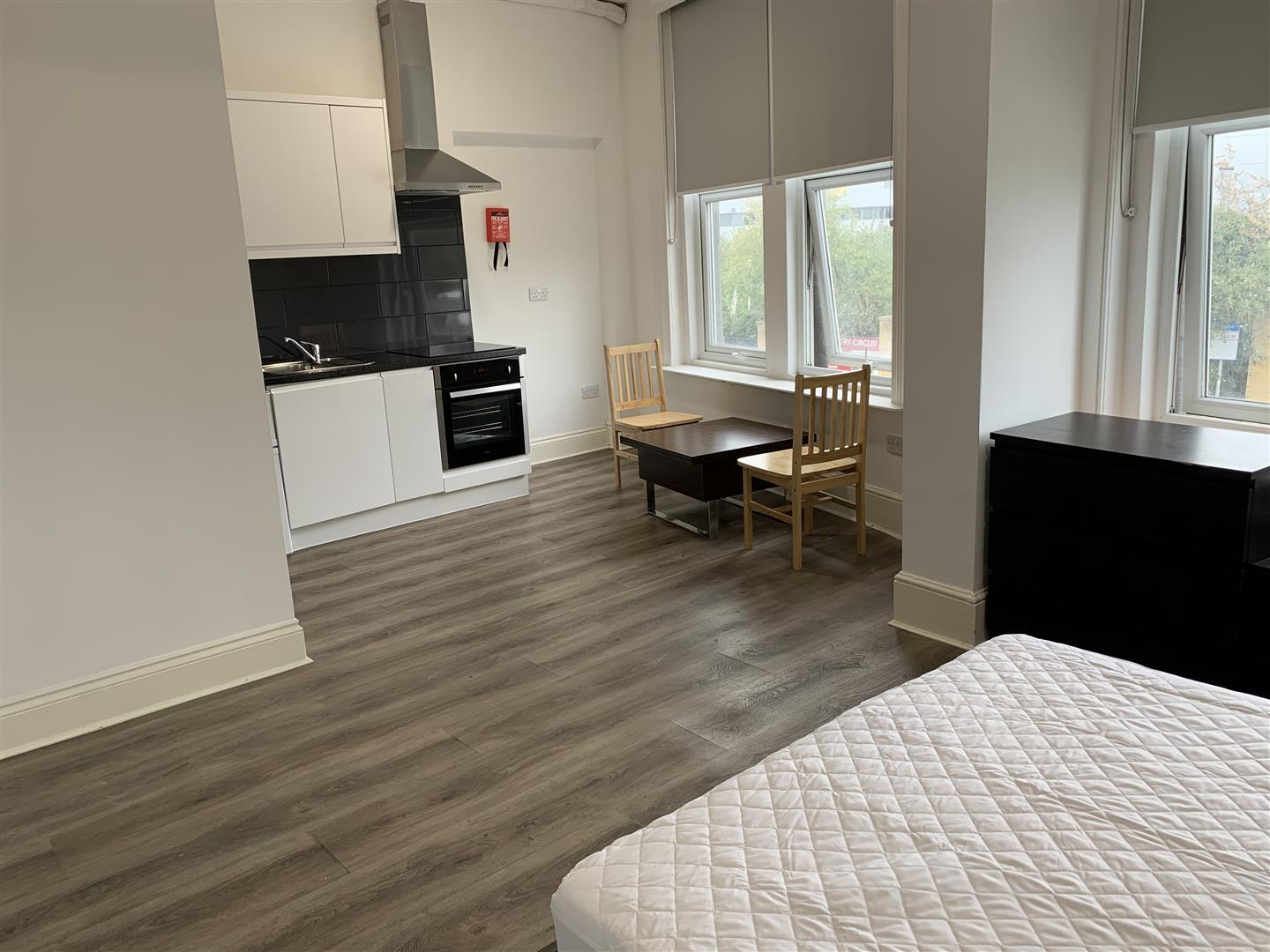 1 bed flat to rent in Warspite Road, Woolwich - Property Image 1