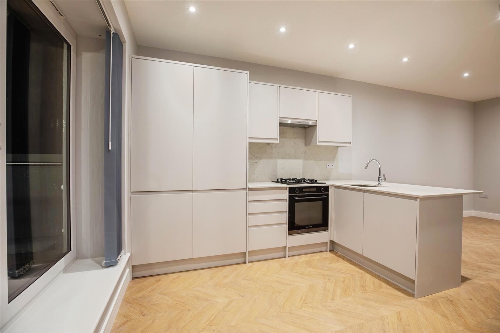 2 bed flat to rent in Limes Grove, London  - Property Image 2