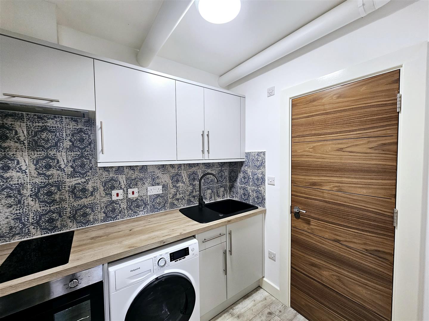 1 bed flat to rent in Woolwich Road, London 4