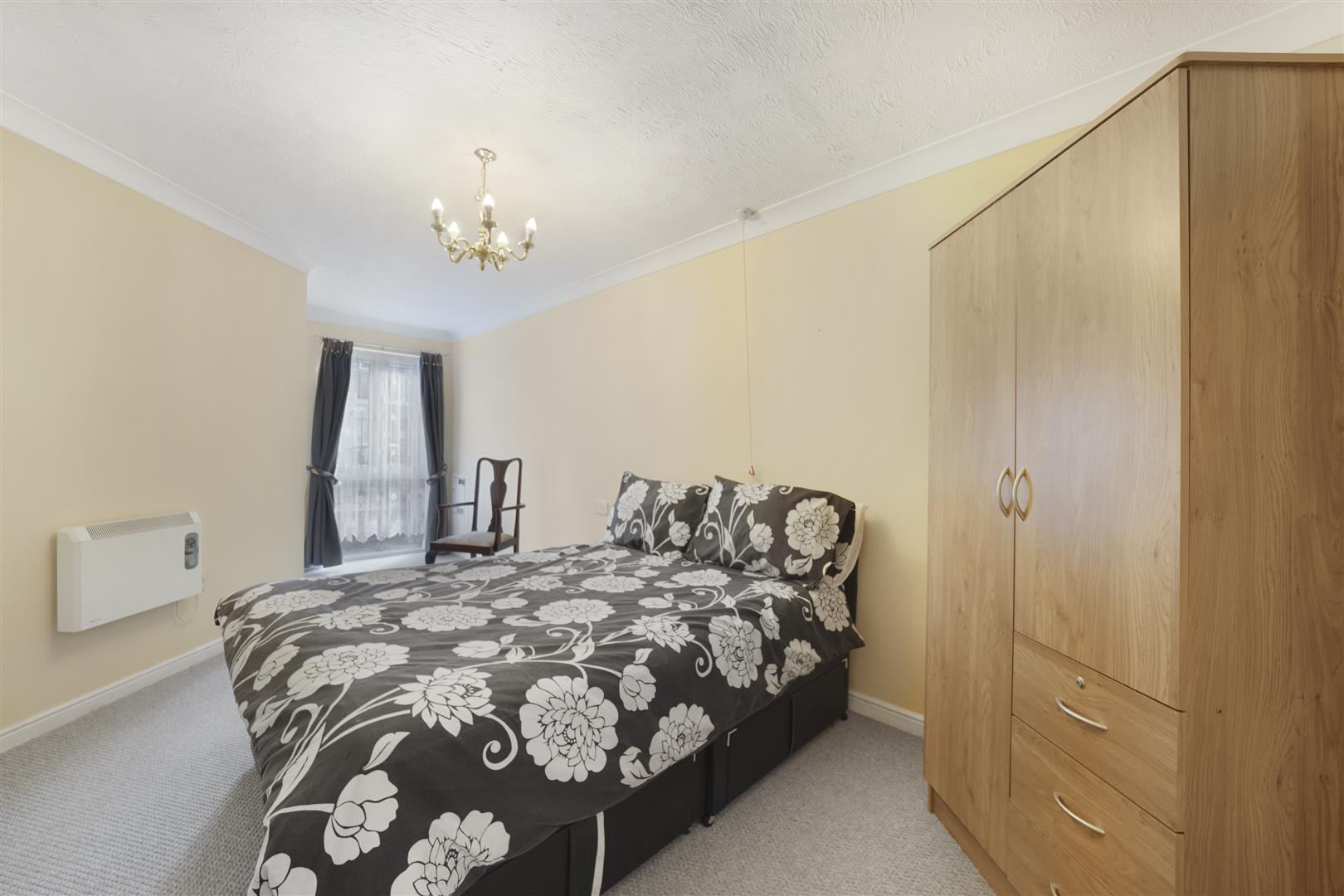 2 bed flat for sale in Whitburn Road, London 5