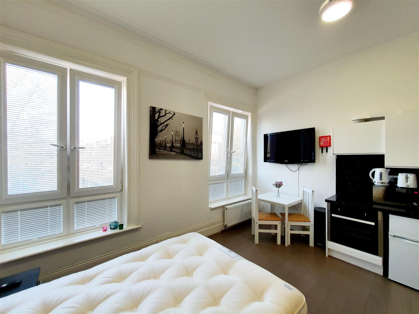 Flat to rent in Woolwich Road, London 6