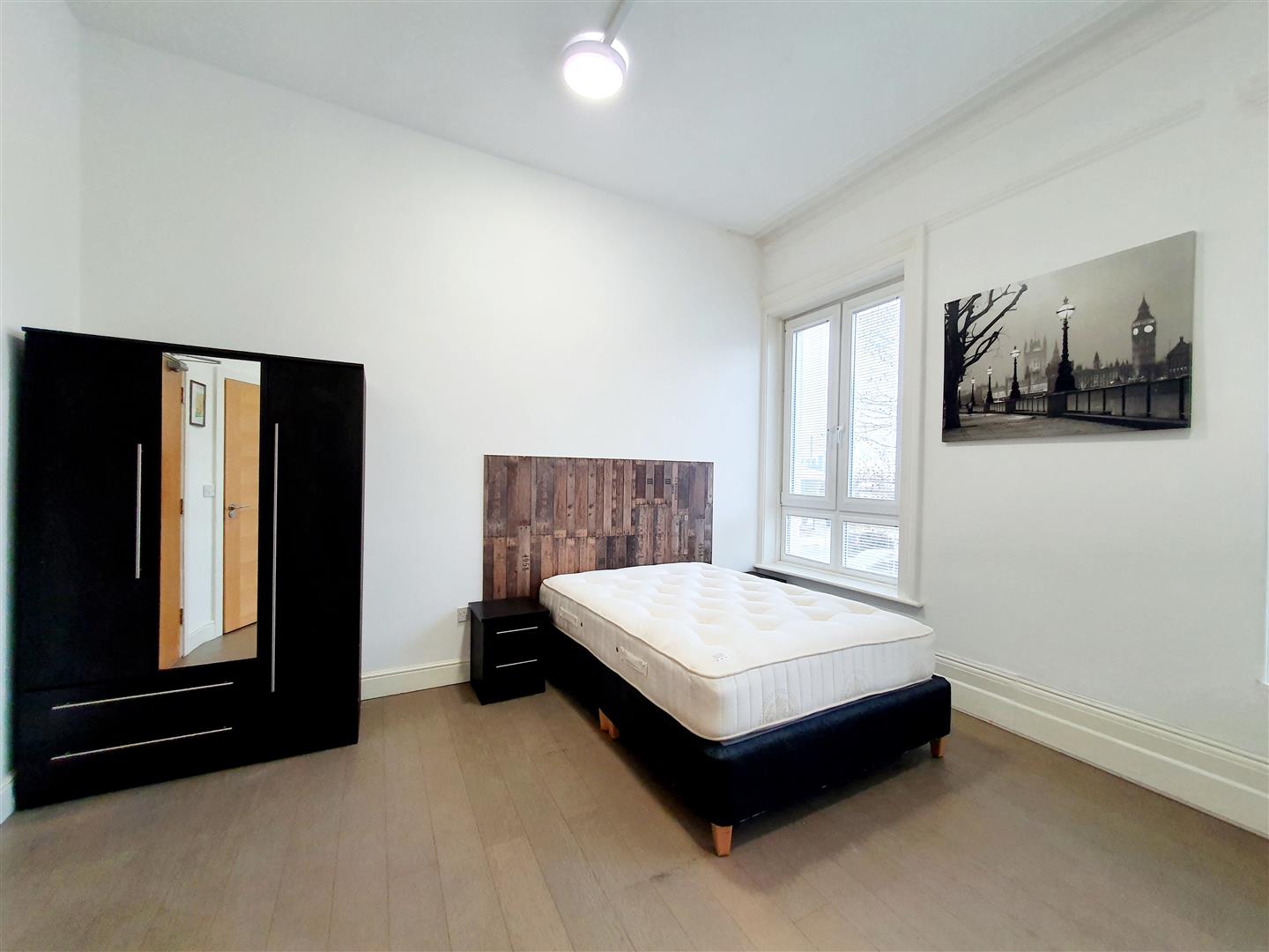 Flat to rent in Woolwich Road, London 4