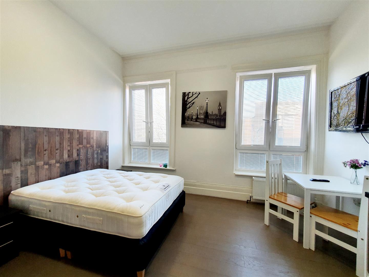 Flat to rent in Woolwich Road, London 10