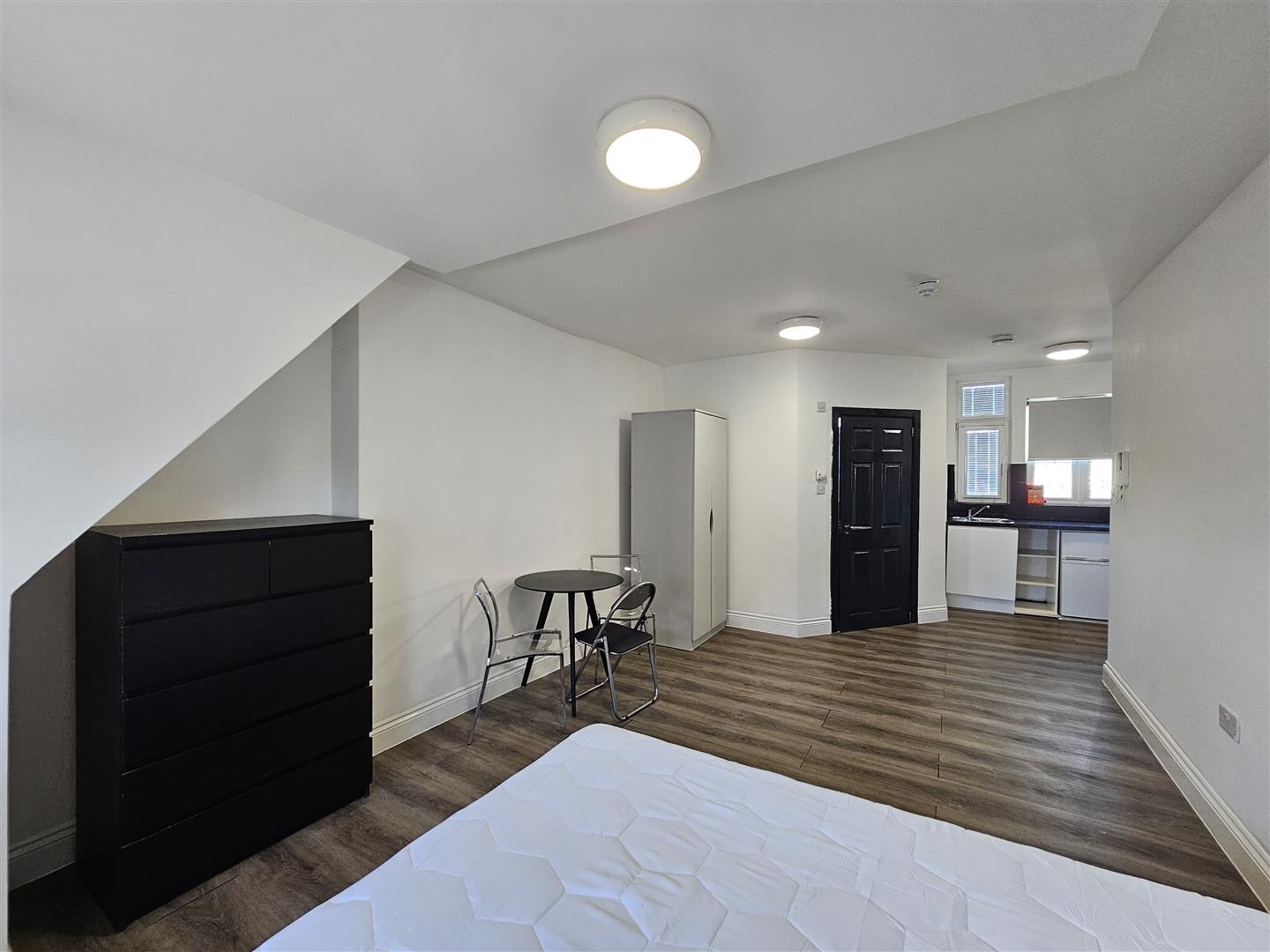 Flat to rent in Warspite Road, London 1