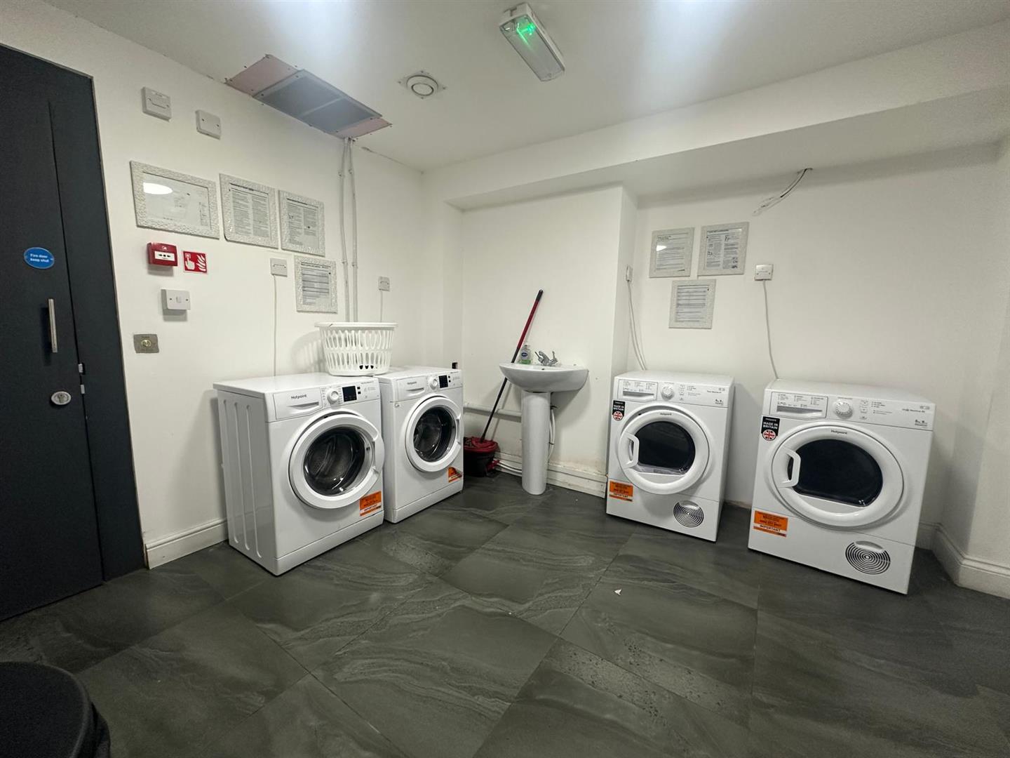 Flat to rent in Warspite Road, London 7