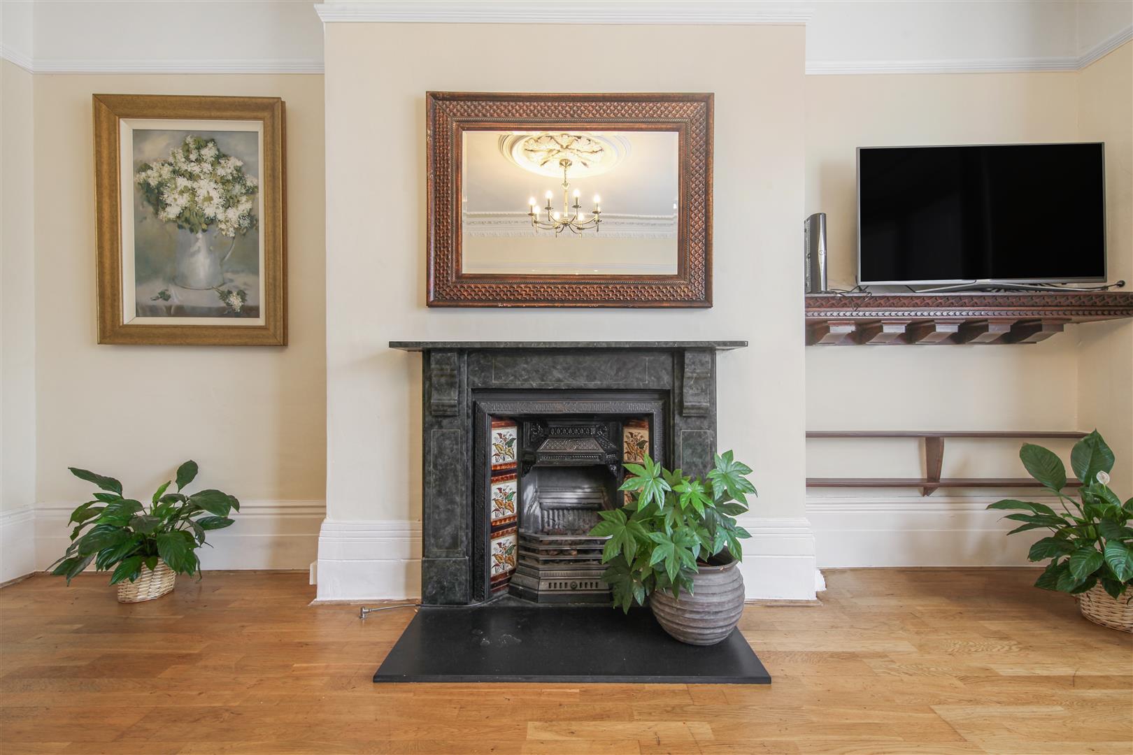 5 bed house for sale in Burrage Road, London  - Property Image 5
