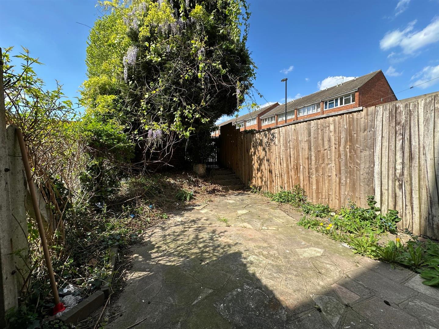4 bed house to rent in Addison Road, London 8