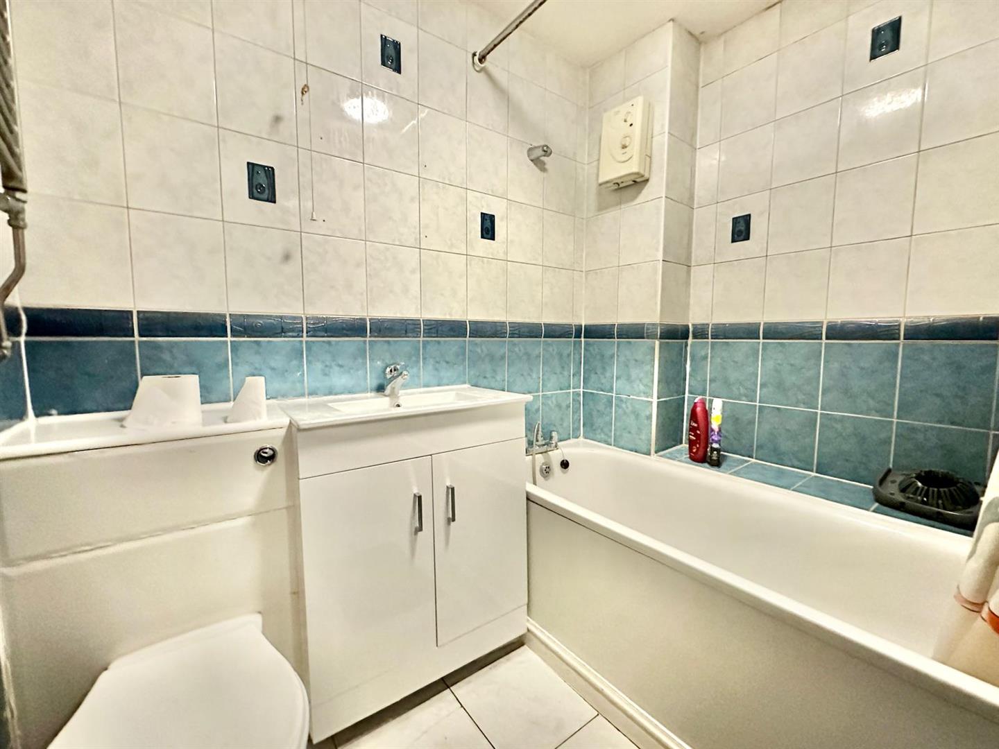 4 bed house to rent in Addison Road, London  - Property Image 4