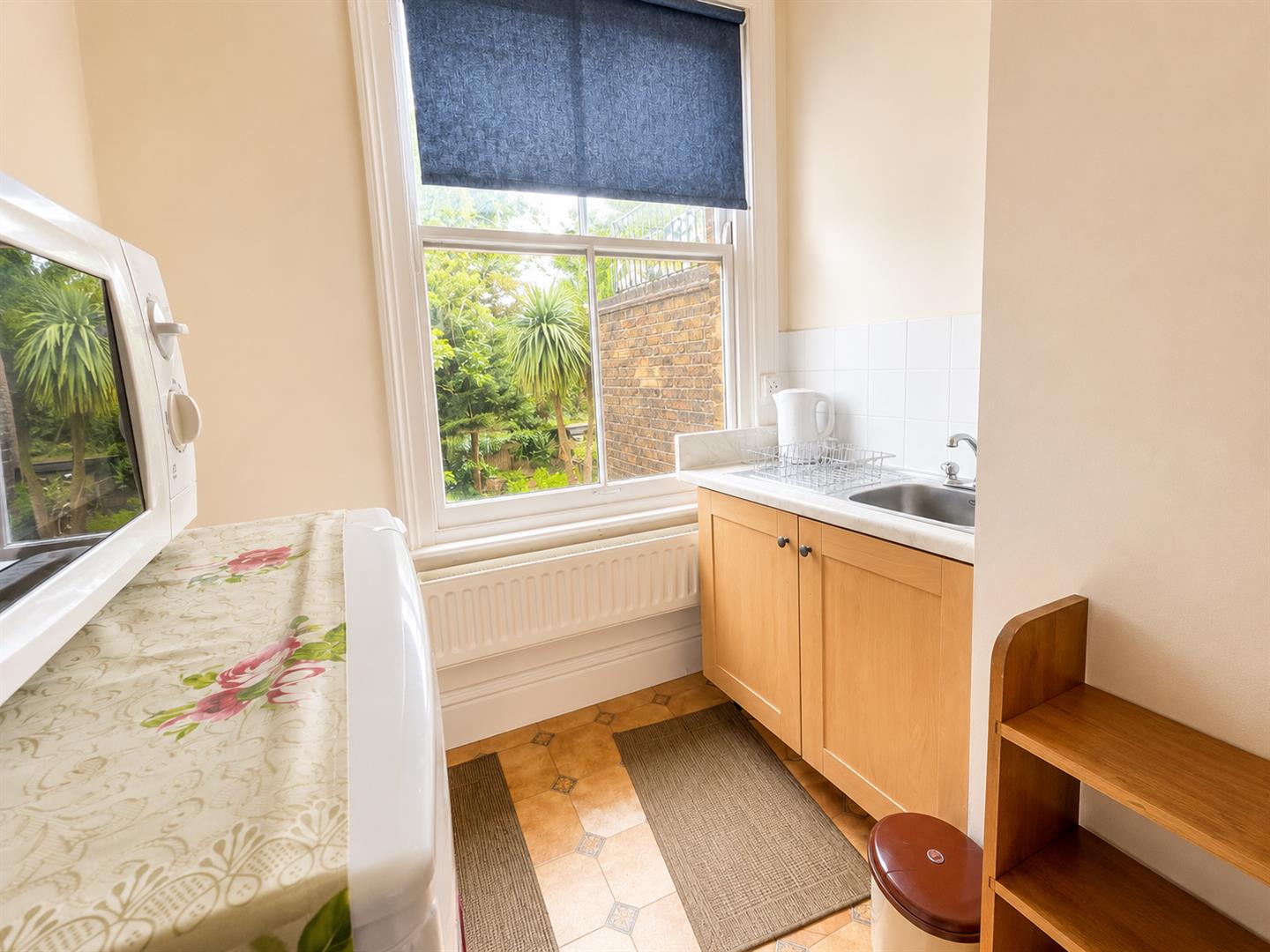 1 bed house share to rent in Trafalgar Avenue, London  - Property Image 3