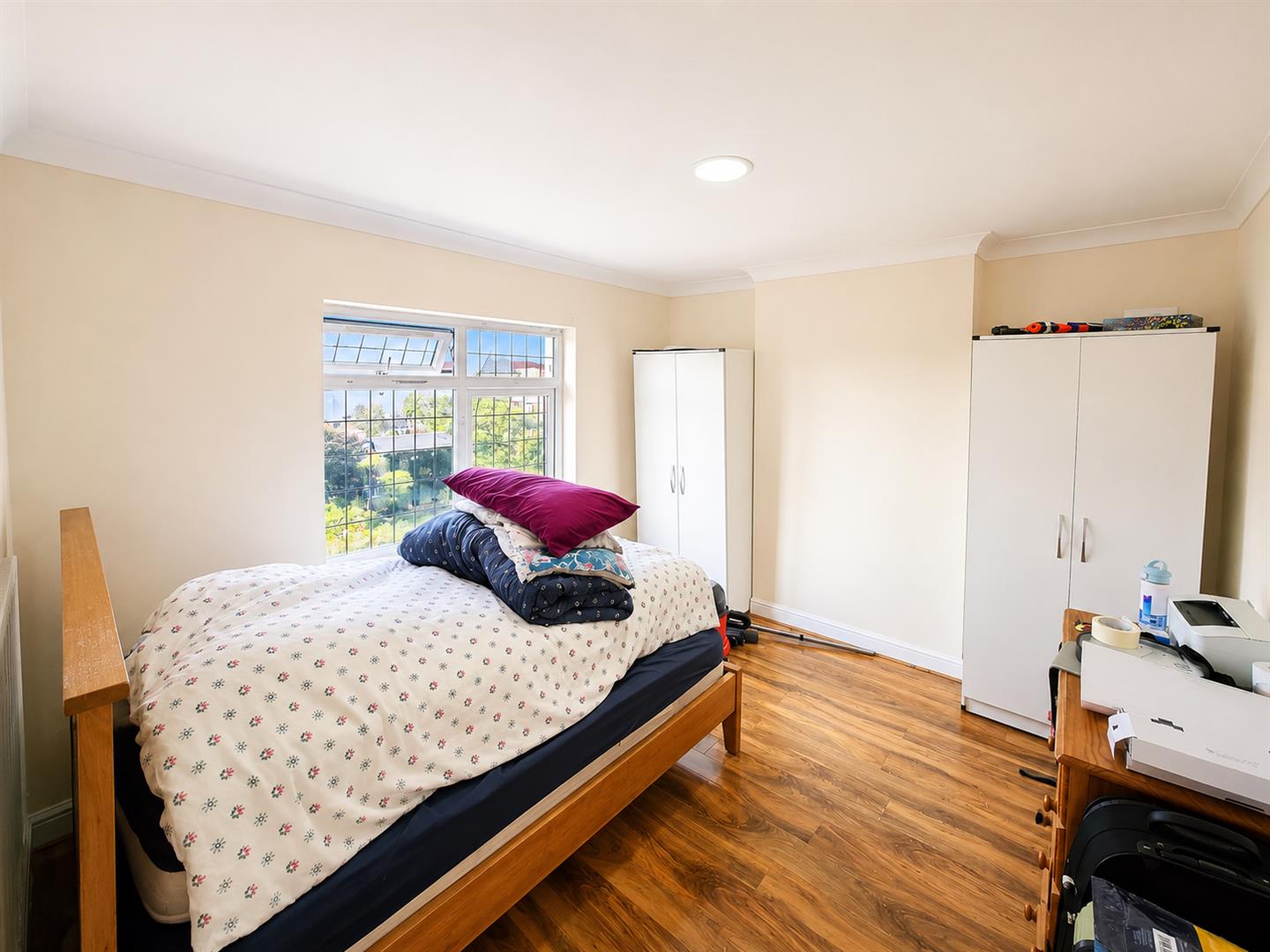 3 bed semi-detached house to rent in Madison Crescent, Bexleyheath 6