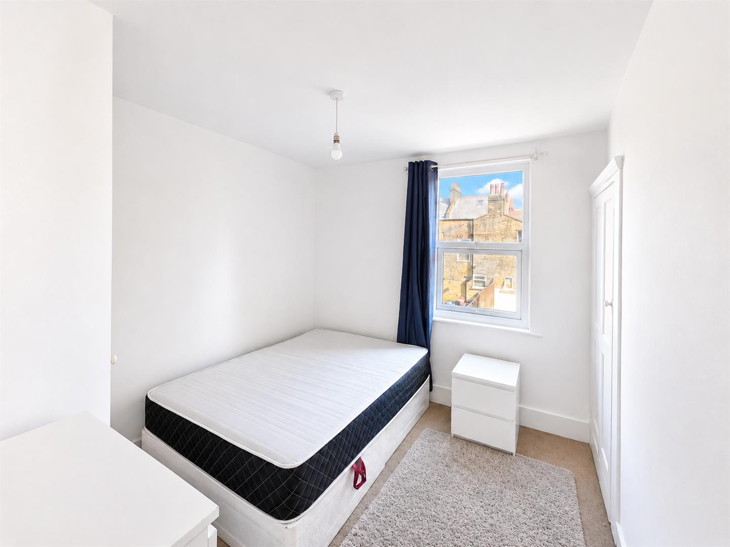 4 bed house to rent in Nectarine Way, London 5