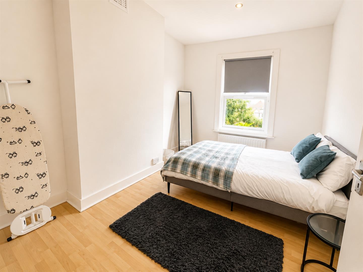 2 bed flat to rent in Hafton Road, London  - Property Image 6