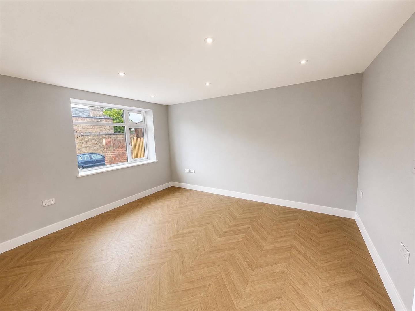 1 bed flat to rent in Halons Road, London  - Property Image 2