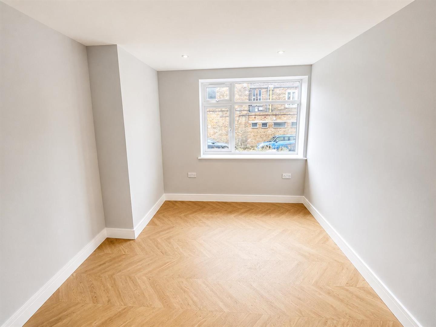 1 bed flat to rent in Halons Road, London 4