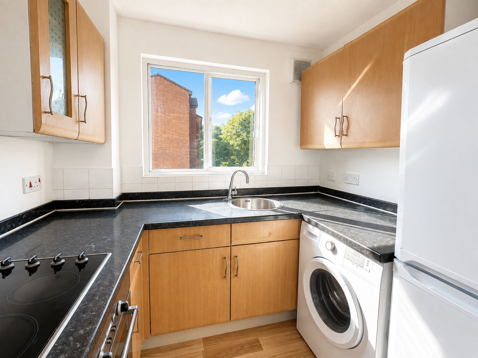 1 bed flat to rent in Rowallan Court, London 2
