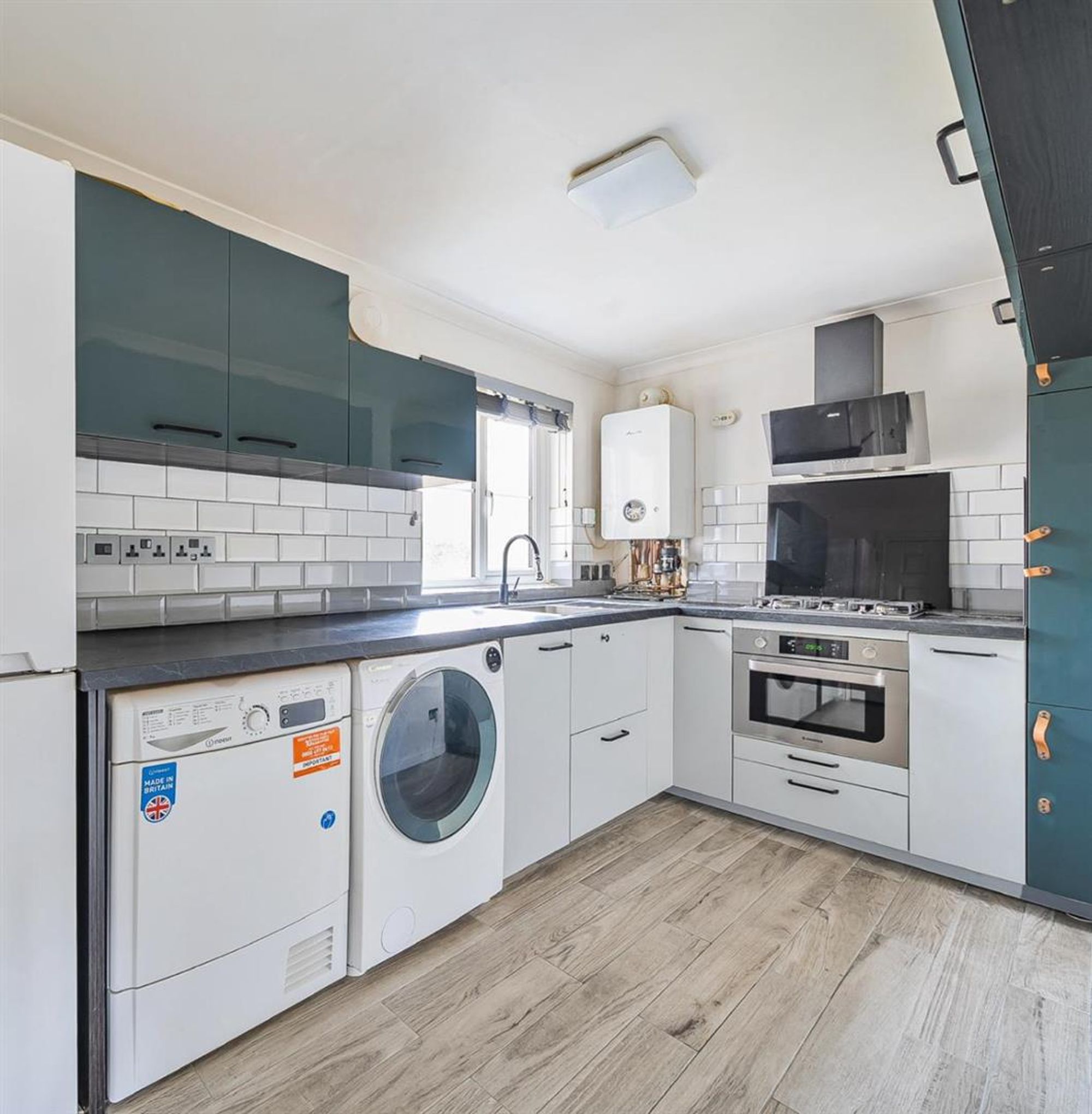 1 bed flat for sale in Chinbrook Road, London  - Property Image 5