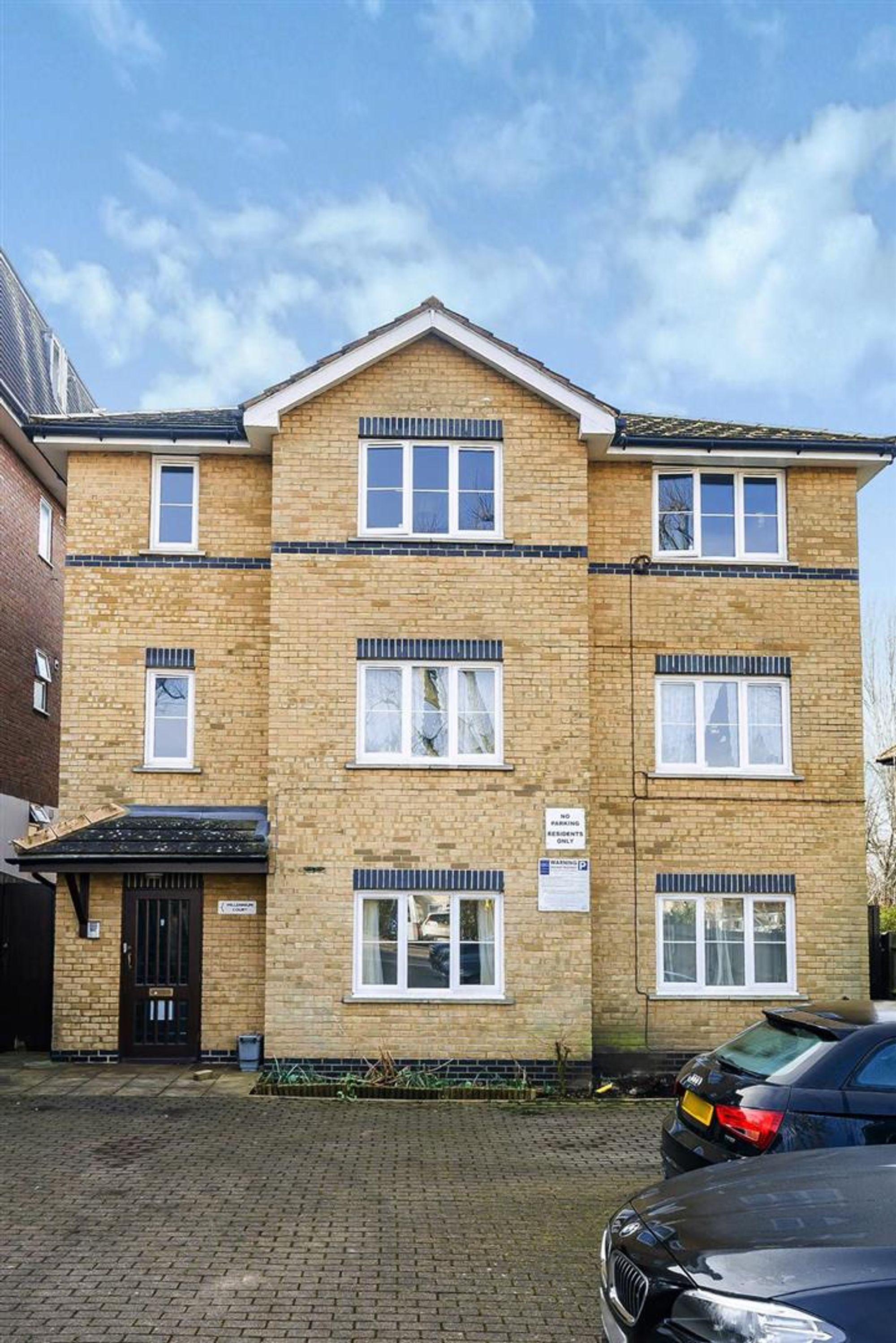1 bed flat for sale in Chinbrook Road, London  - Property Image 1