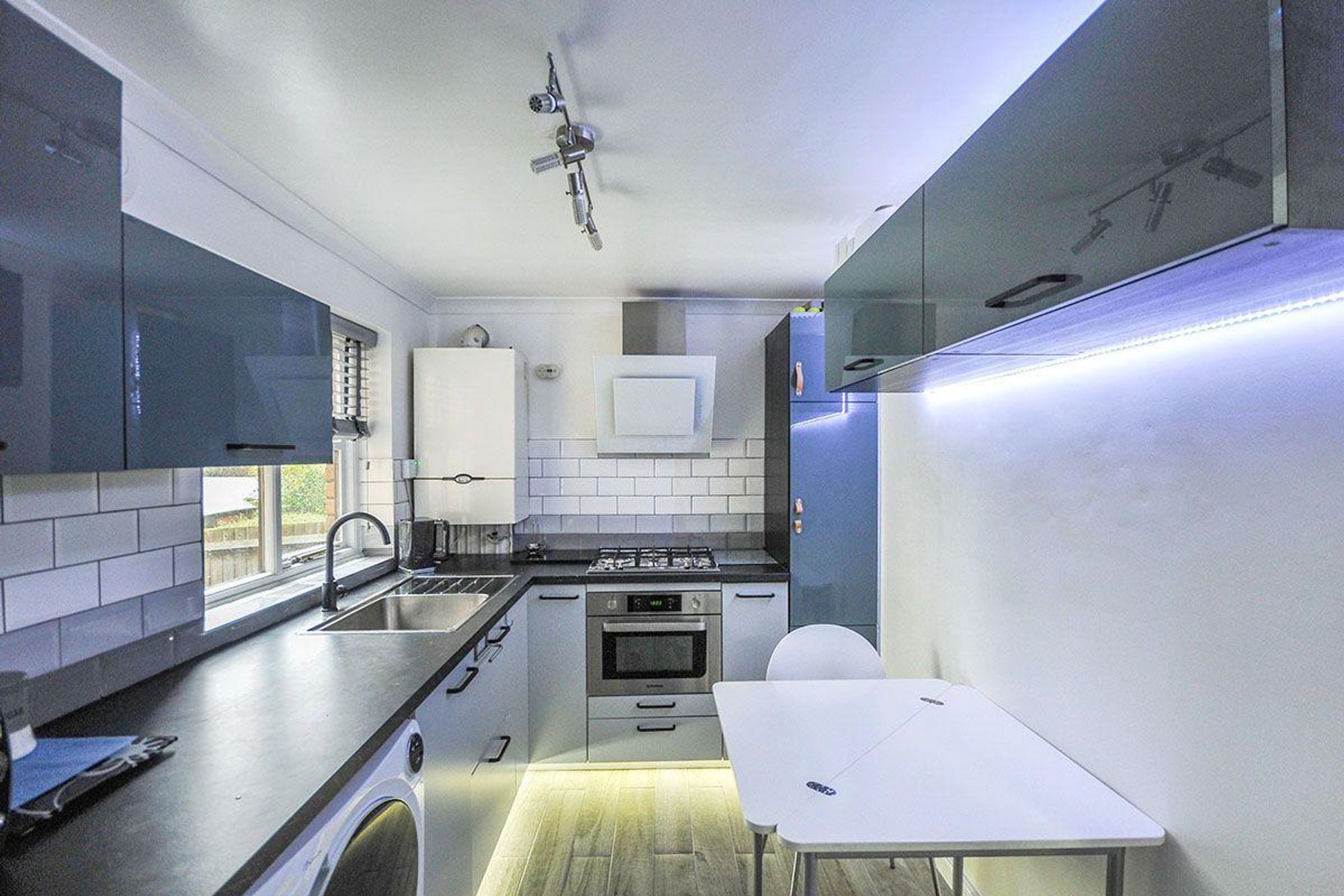 1 bed flat for sale in Chinbrook Road, London  - Property Image 3