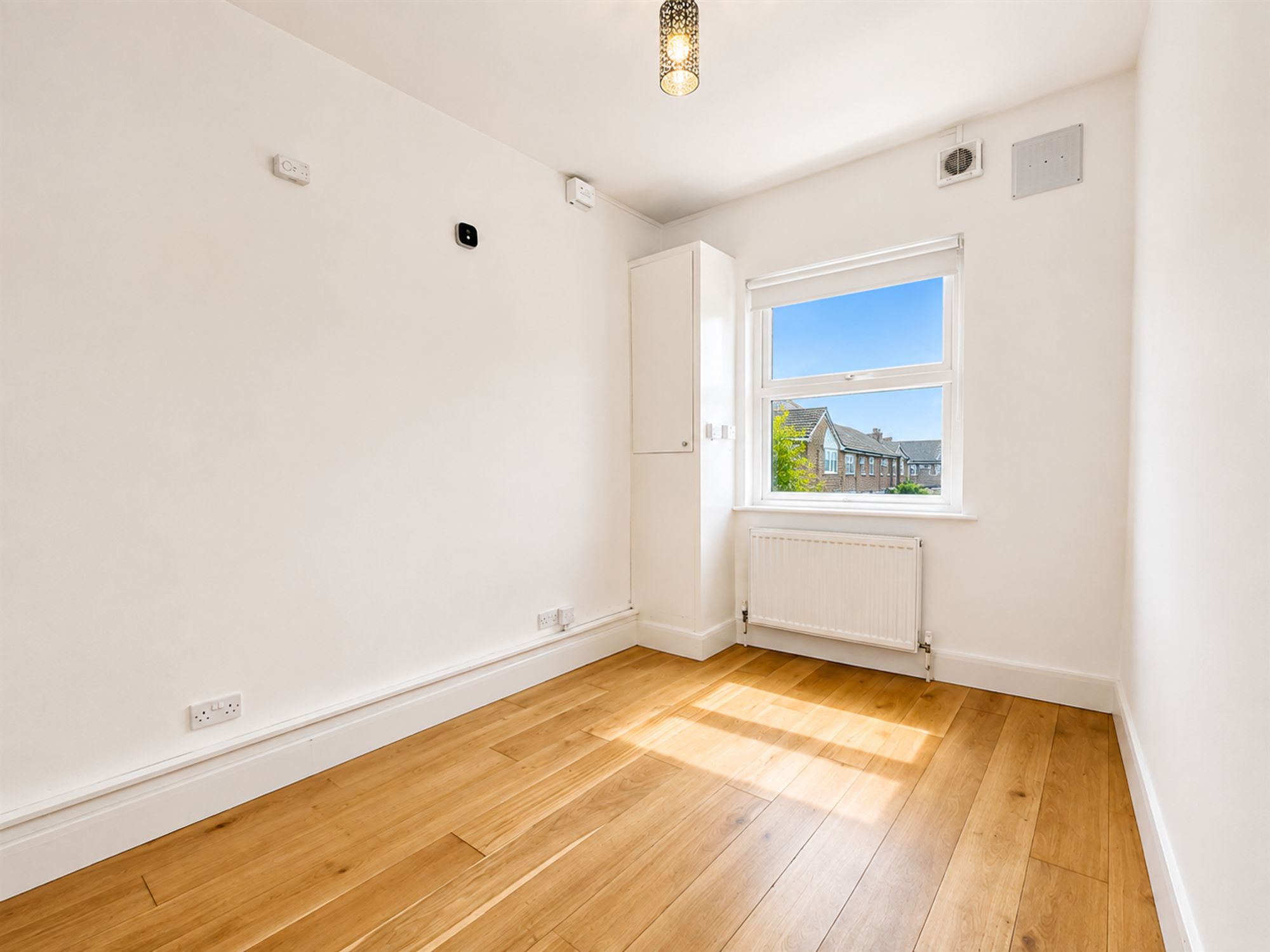 1 bed flat to rent in Lewisham Road, London  - Property Image 3