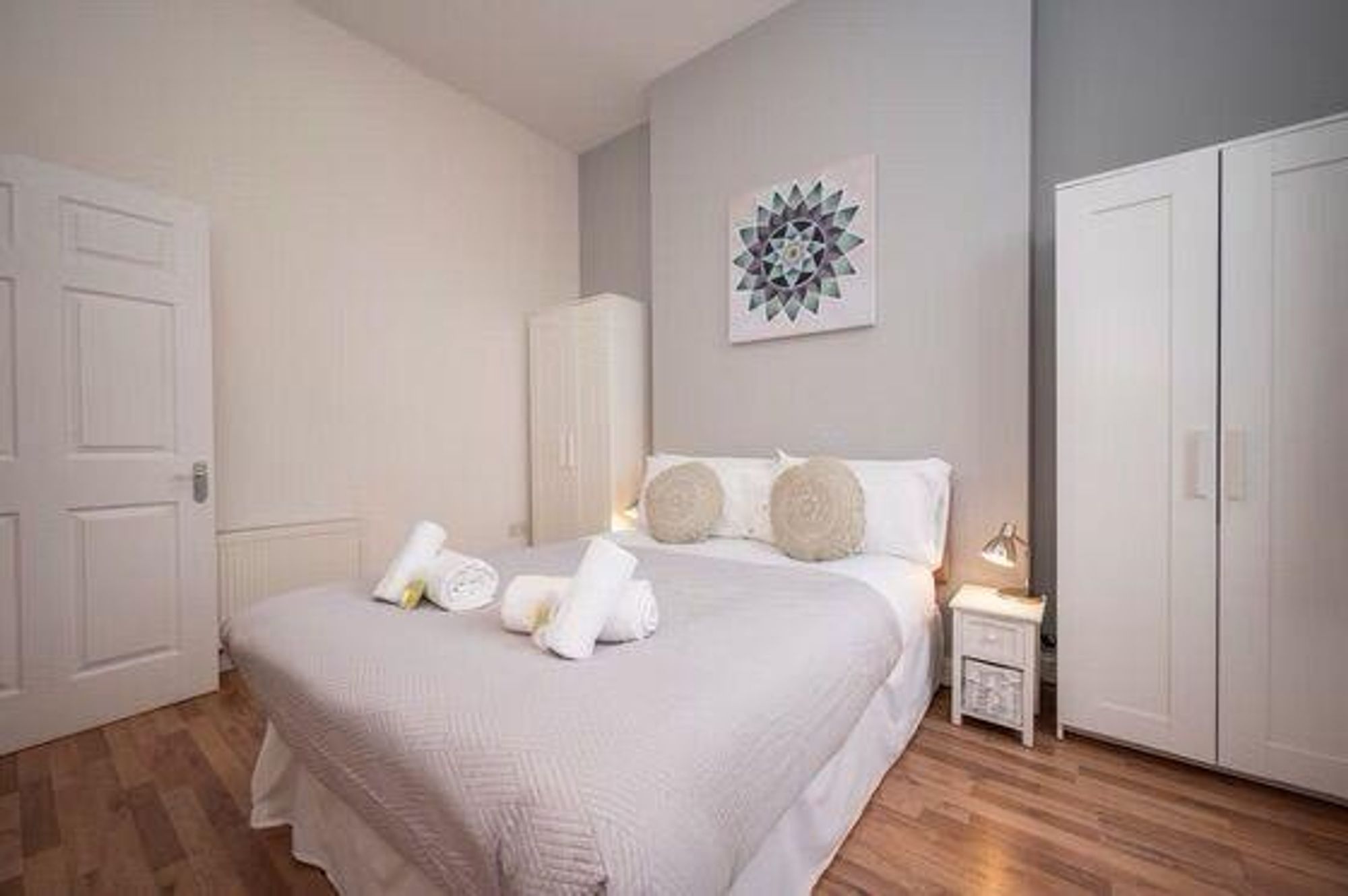 2 bed flat to rent in Marischal Road, London 7