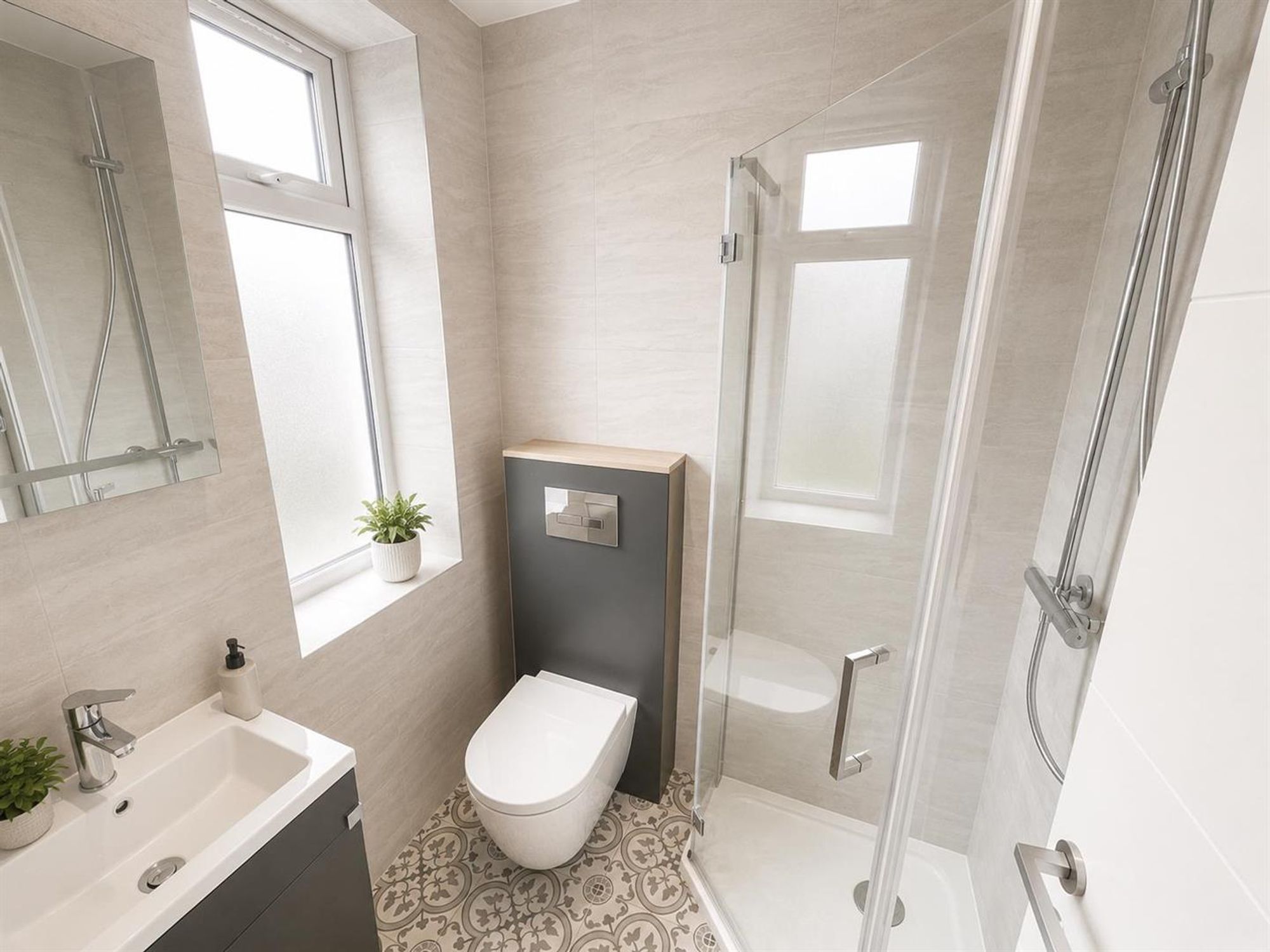 2 bed flat to rent in Footscray Road, London 6