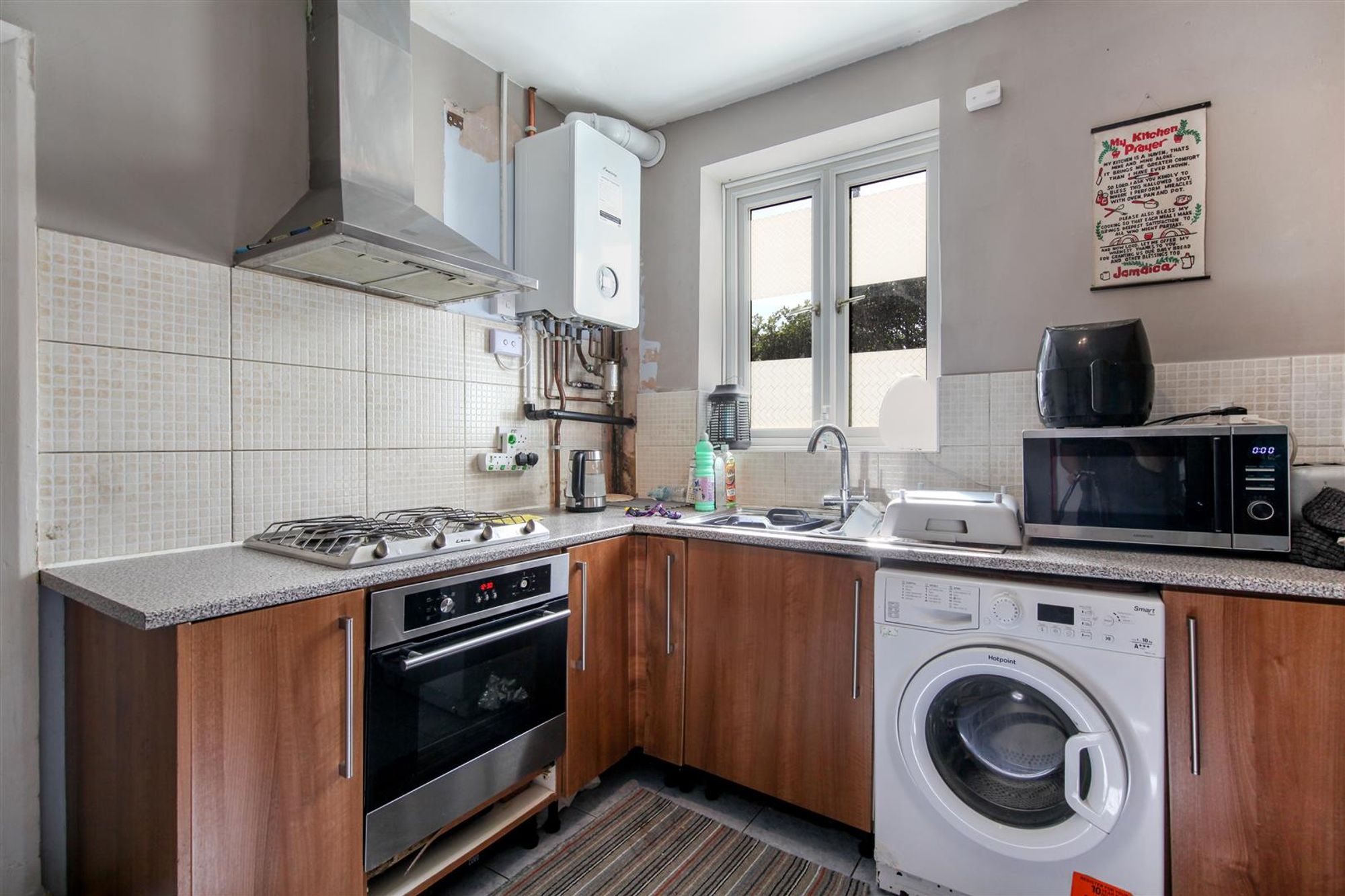 3 bed end of terrace house for sale in King Alfred Avenue, London 7