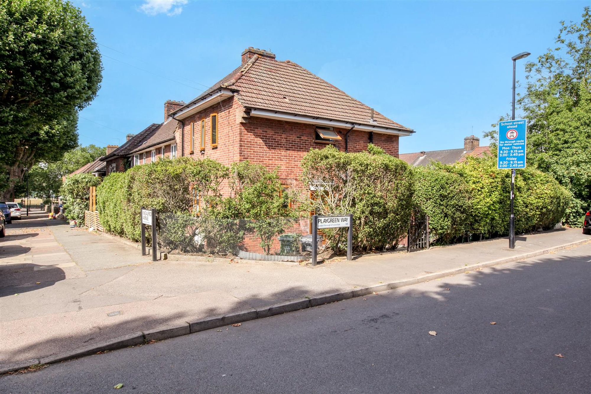 3 bed end of terrace house for sale in King Alfred Avenue, London  - Property Image 12