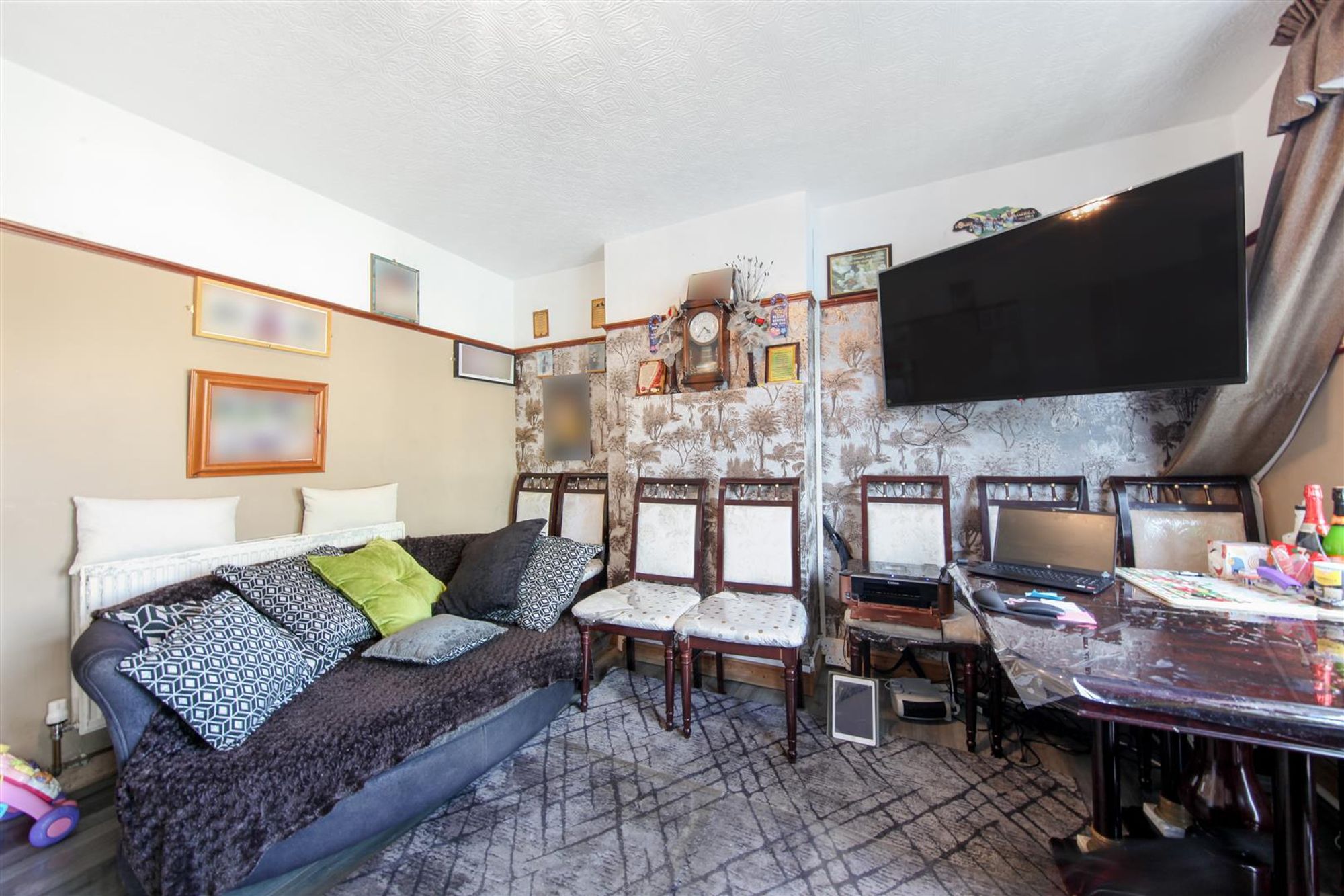 3 bed end of terrace house for sale in King Alfred Avenue, London 13