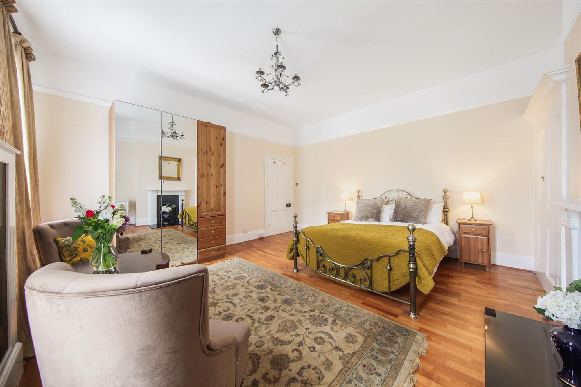 5 bed house for sale in Burrage Road, London  - Property Image 2