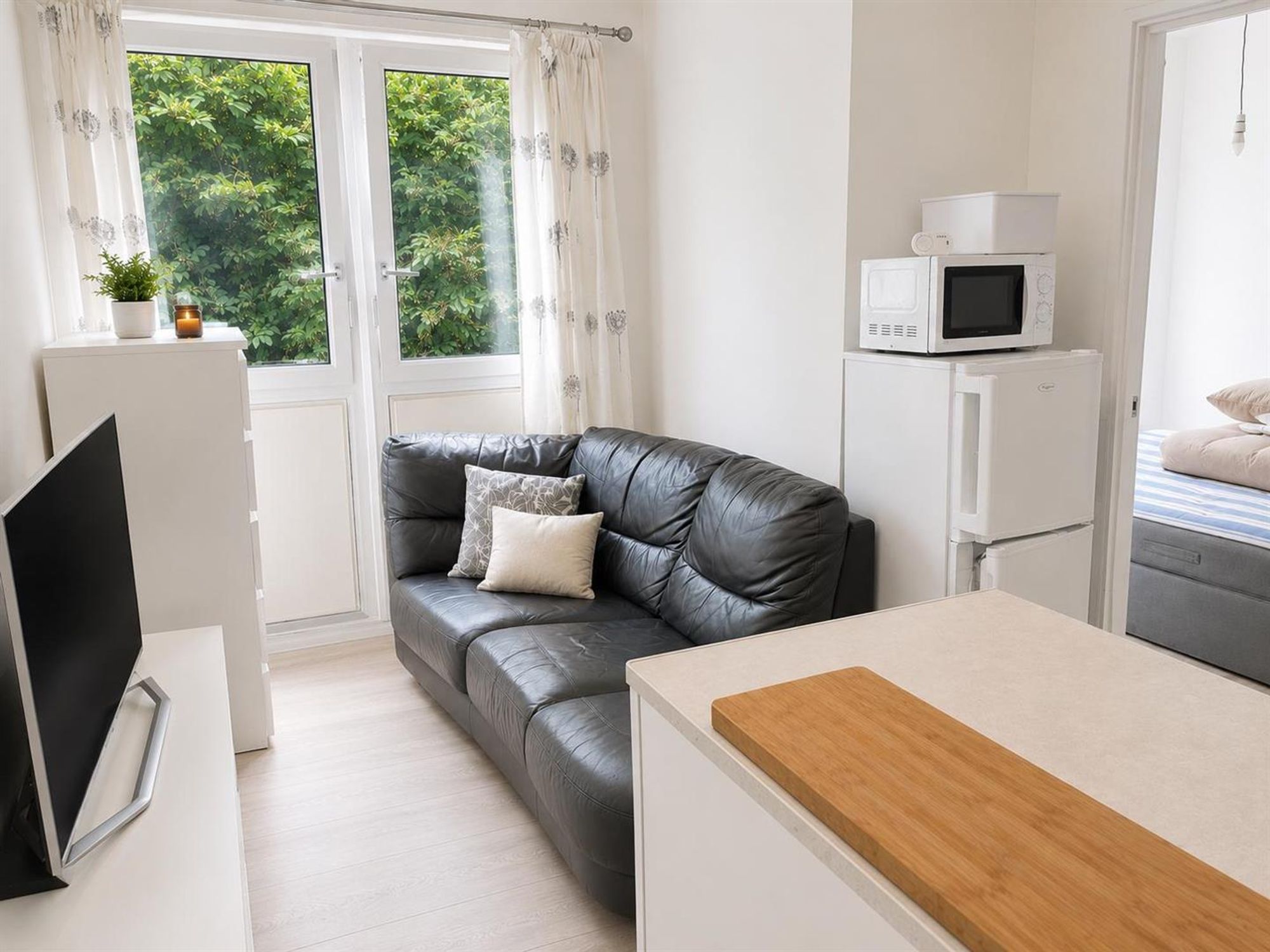 1 bed flat share to rent in Hodister Close, London 1