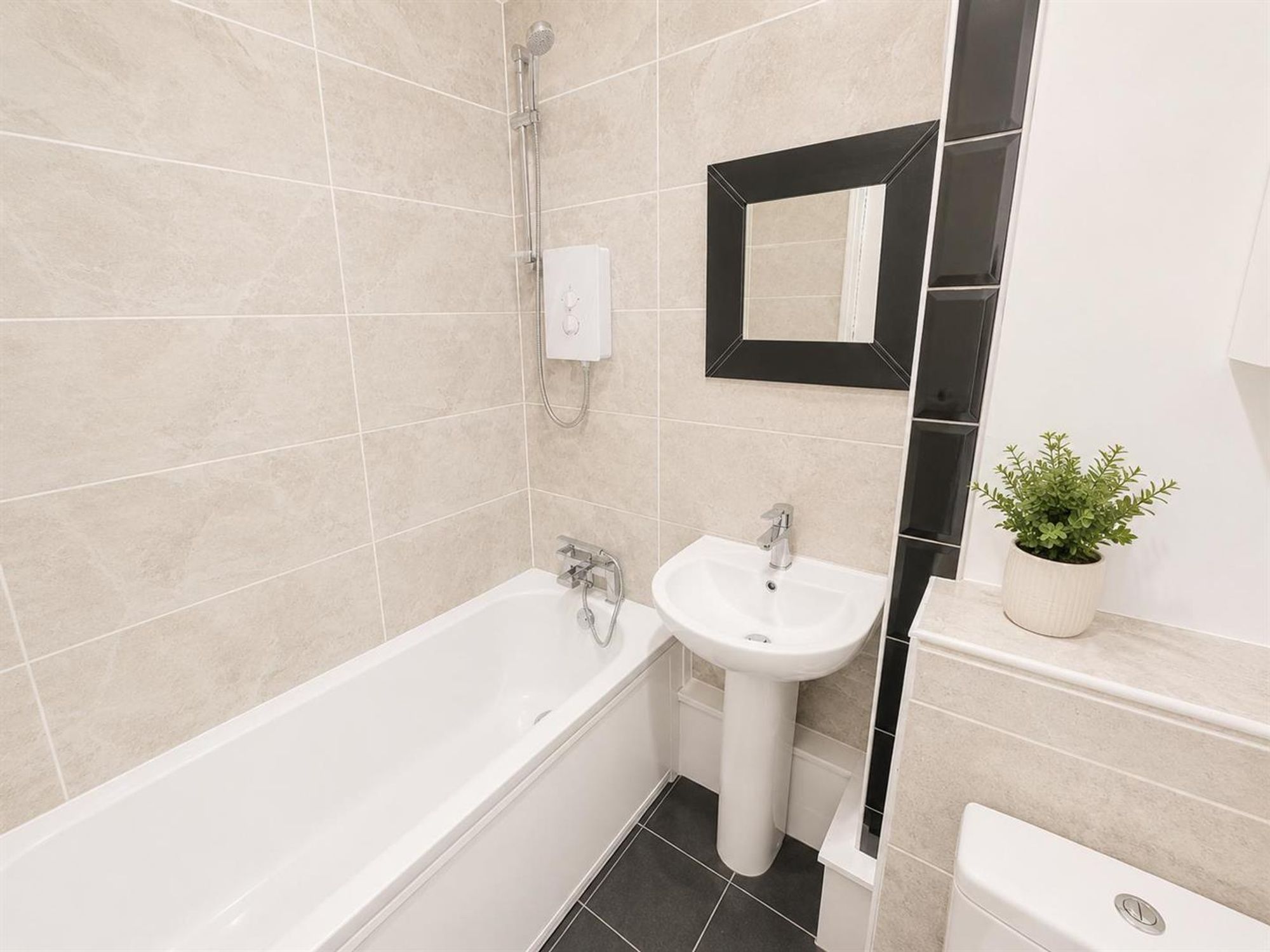 1 bed flat share to rent in Hodister Close, London 3