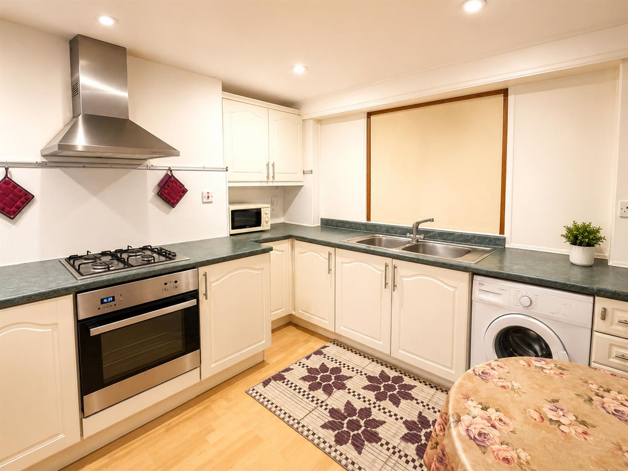 1 bed house share to rent in Trafalgar Avenue, London 1