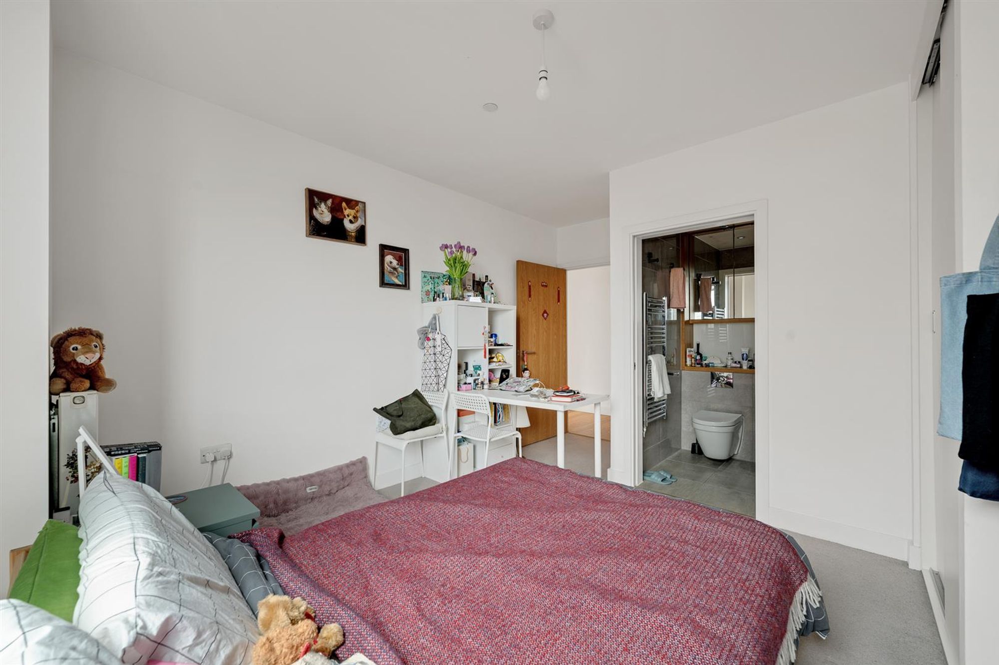 2 bed flat for sale in Station Road, London 4