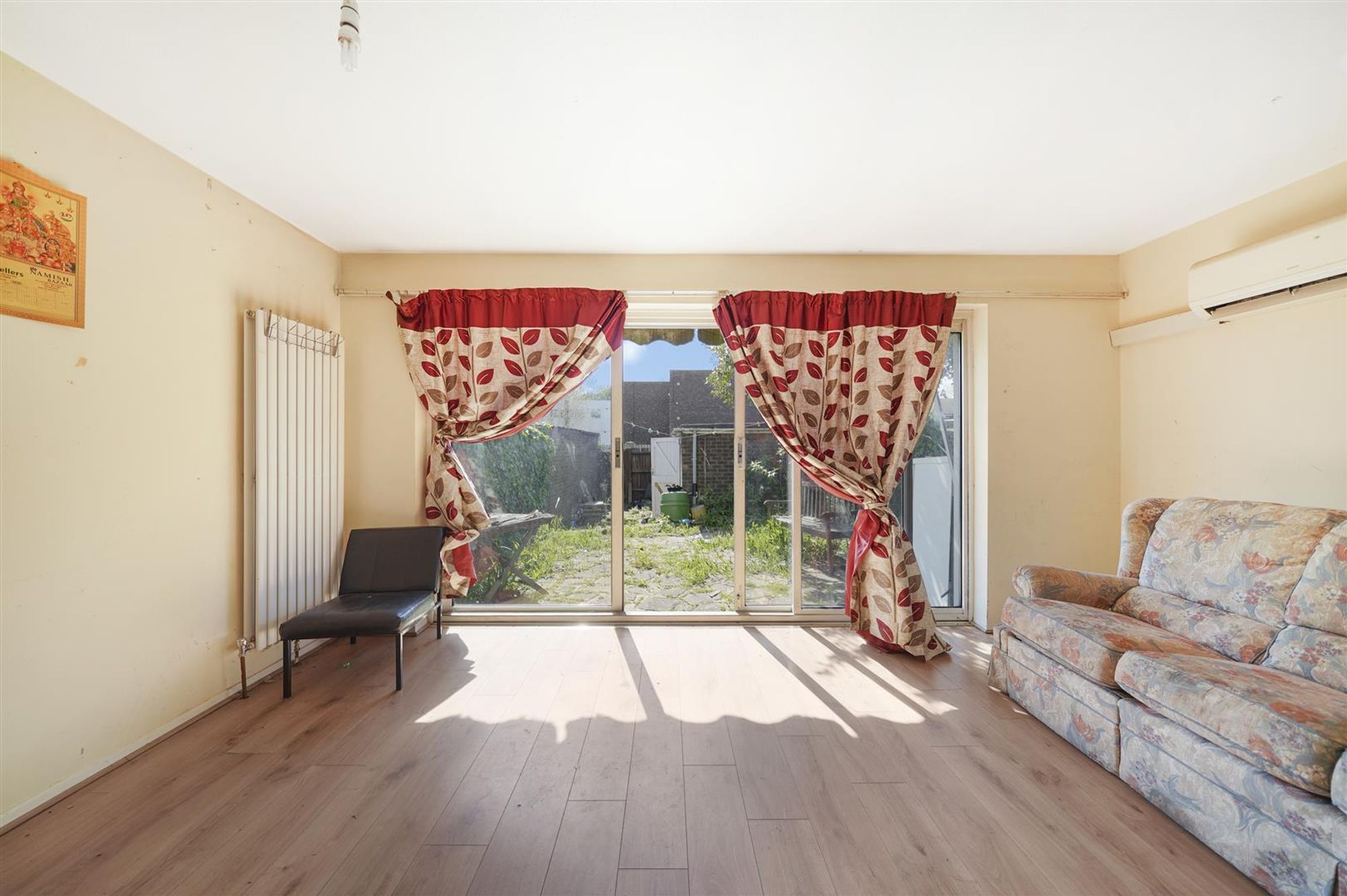 3 bed terraced house for sale in Baring Road, London  - Property Image 3