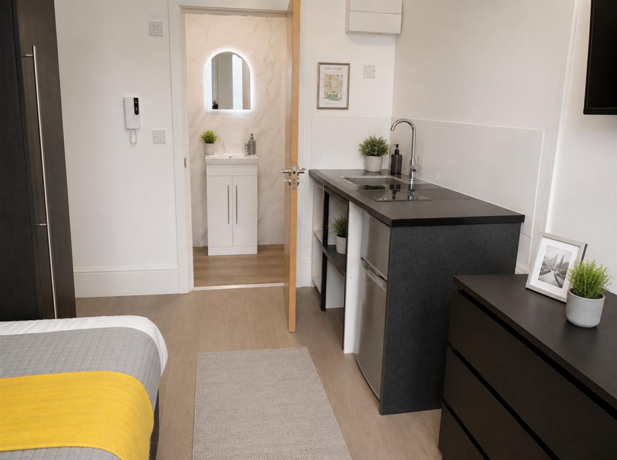 1 bed flat to rent in Woolwich Road, London 3