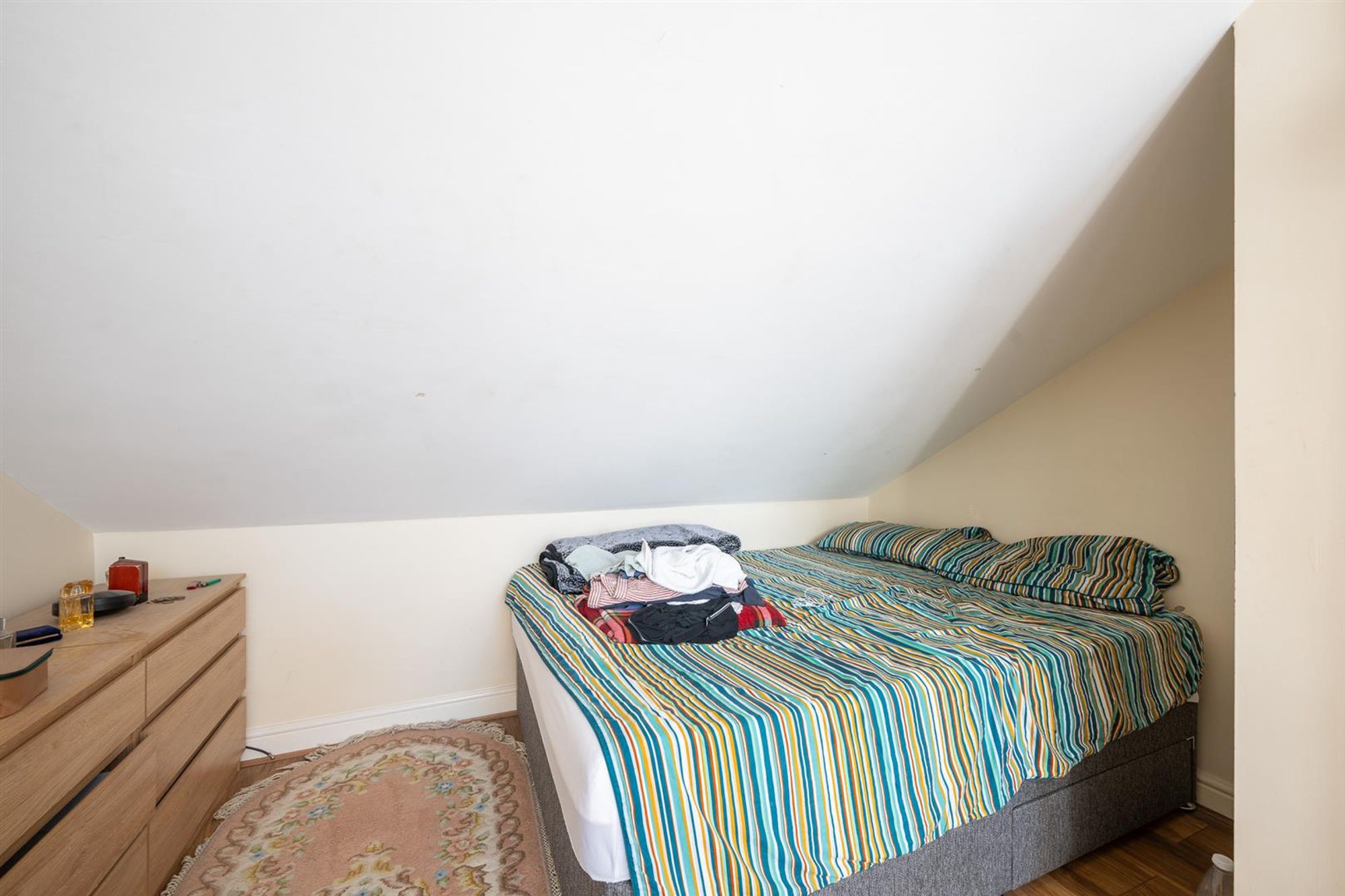 3 bed house for sale in Plum Lane, London  - Property Image 6