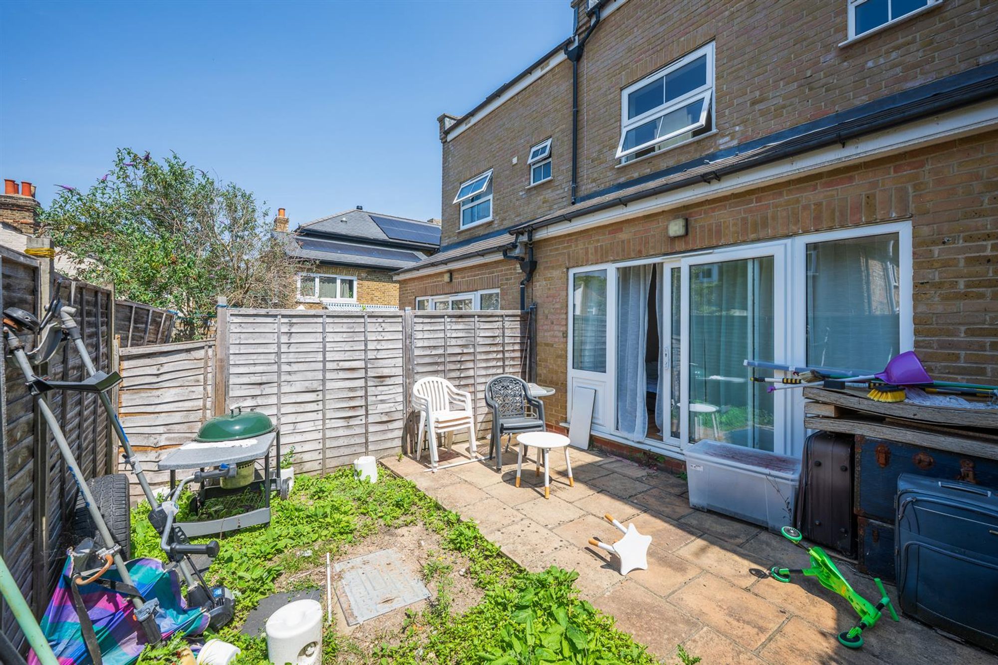 3 bed house for sale in Plum Lane, London  - Property Image 5