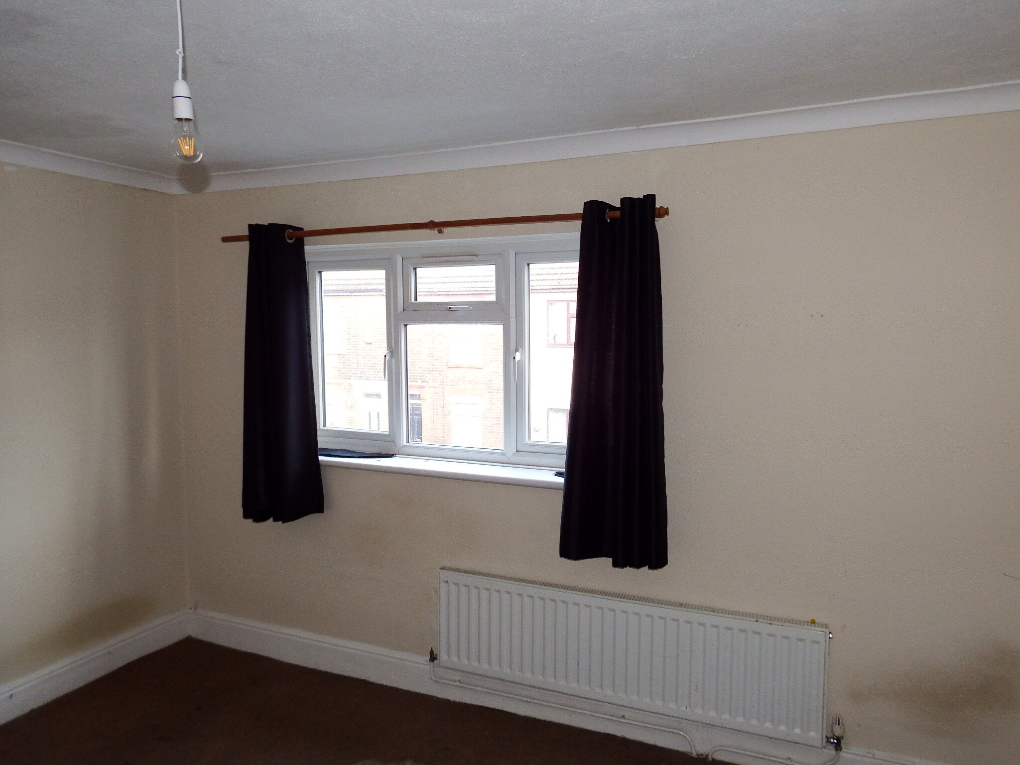 3 bed terraced house to rent in Palgrave Road, Great Yarmouth, Norfolk  - Property Image 3