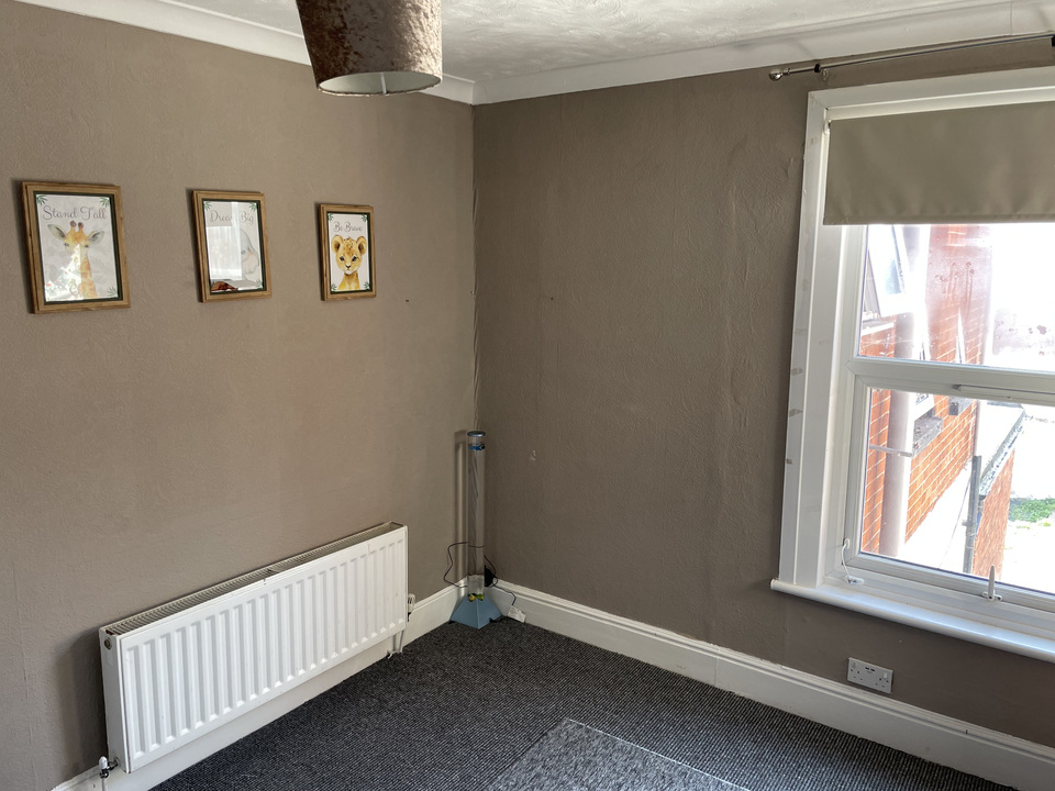 3 bed terraced house to rent in Palgrave Road, Great Yarmouth, Norfolk  - Property Image 3
